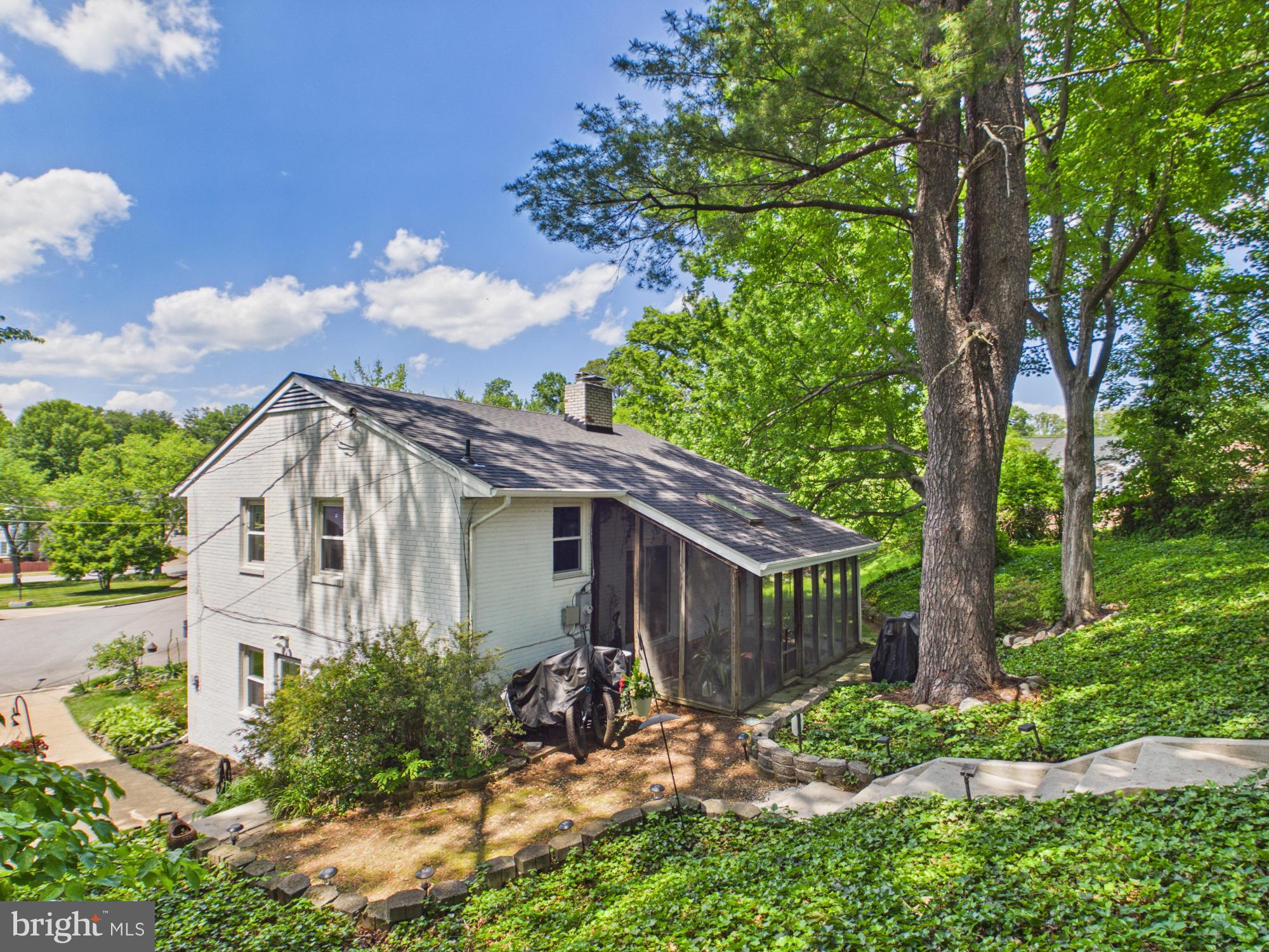 NORTH SPRINGFIELD - Residential