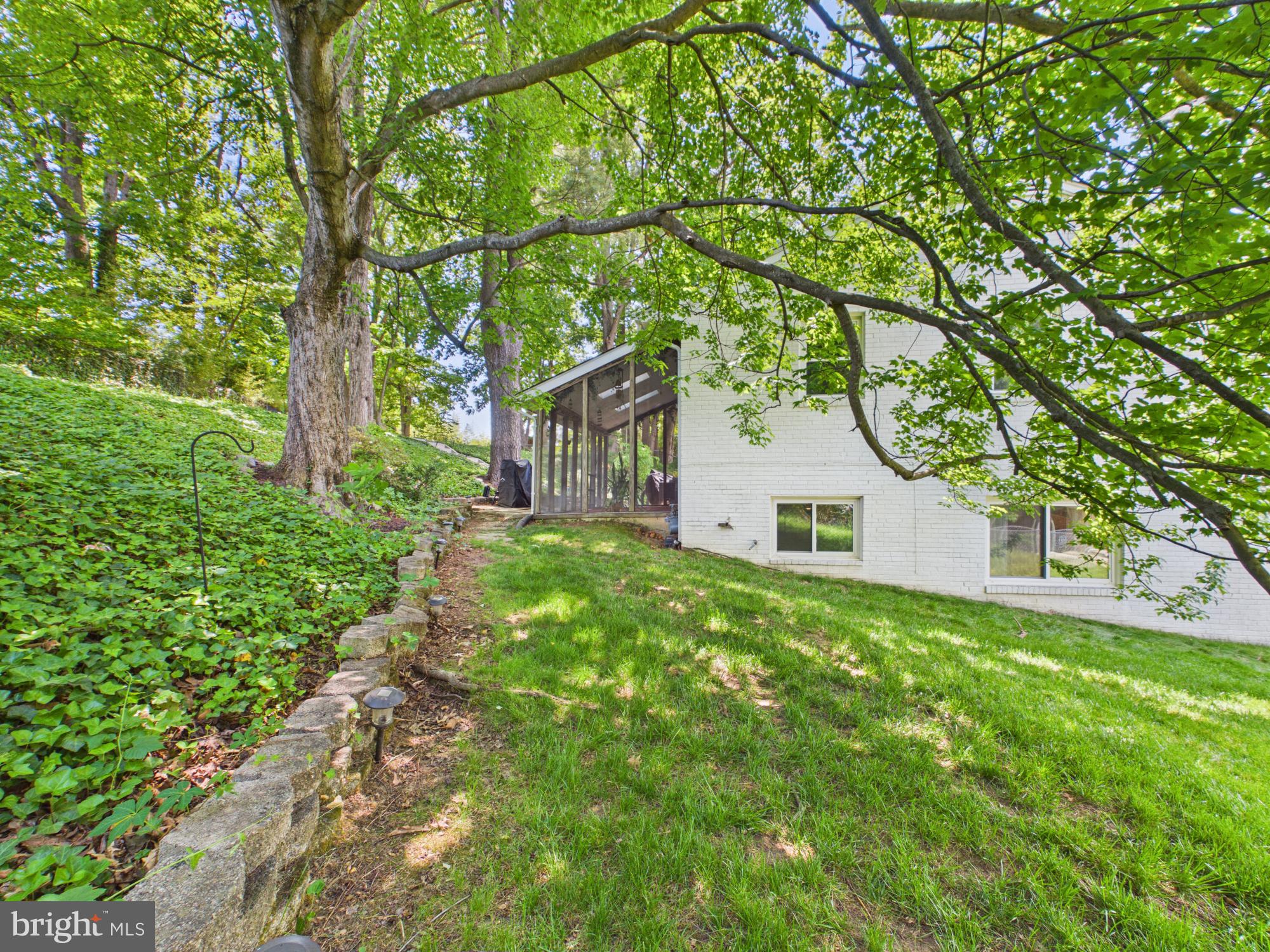 NORTH SPRINGFIELD - Residential