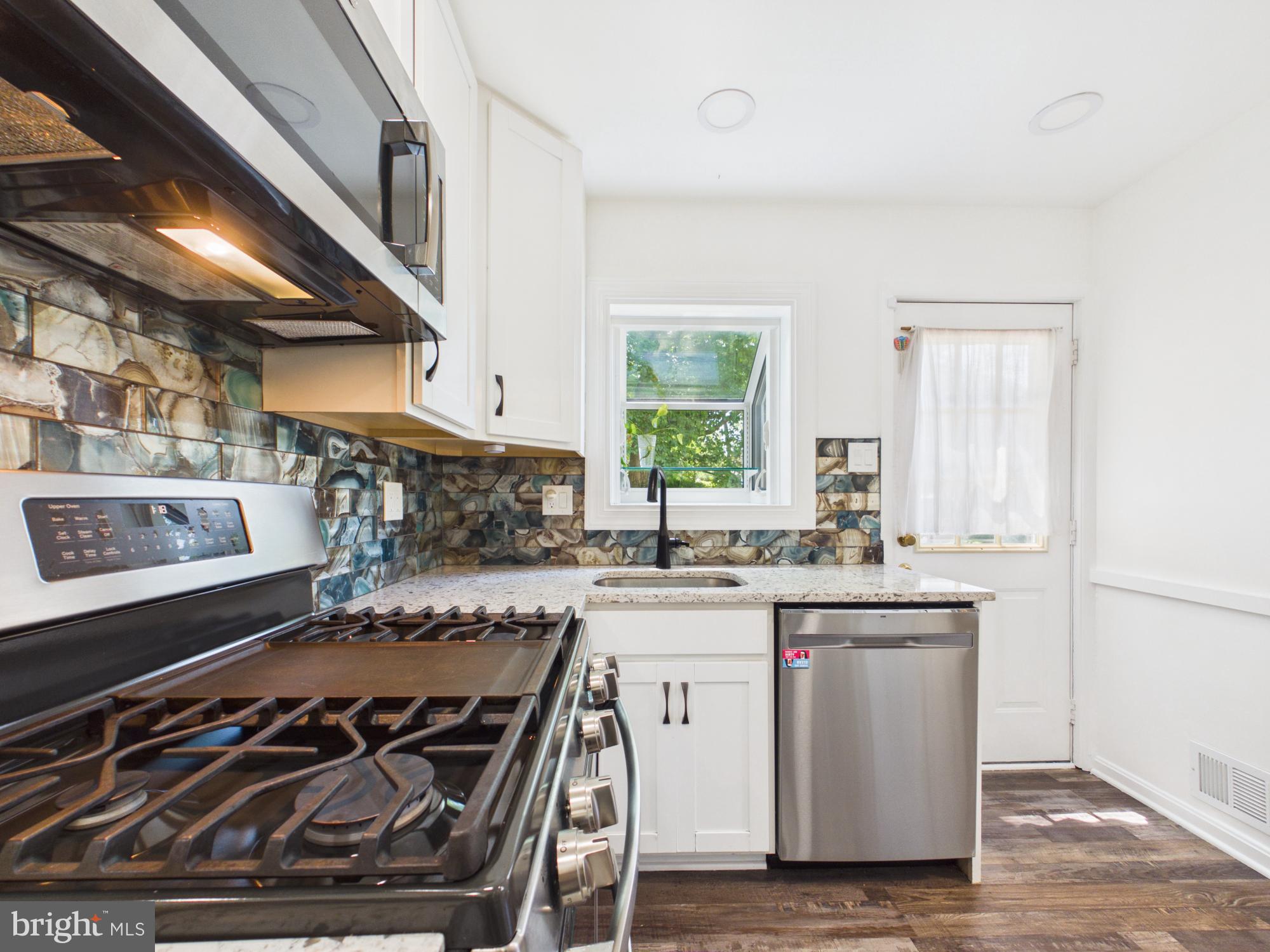 NORTH SPRINGFIELD - Residential