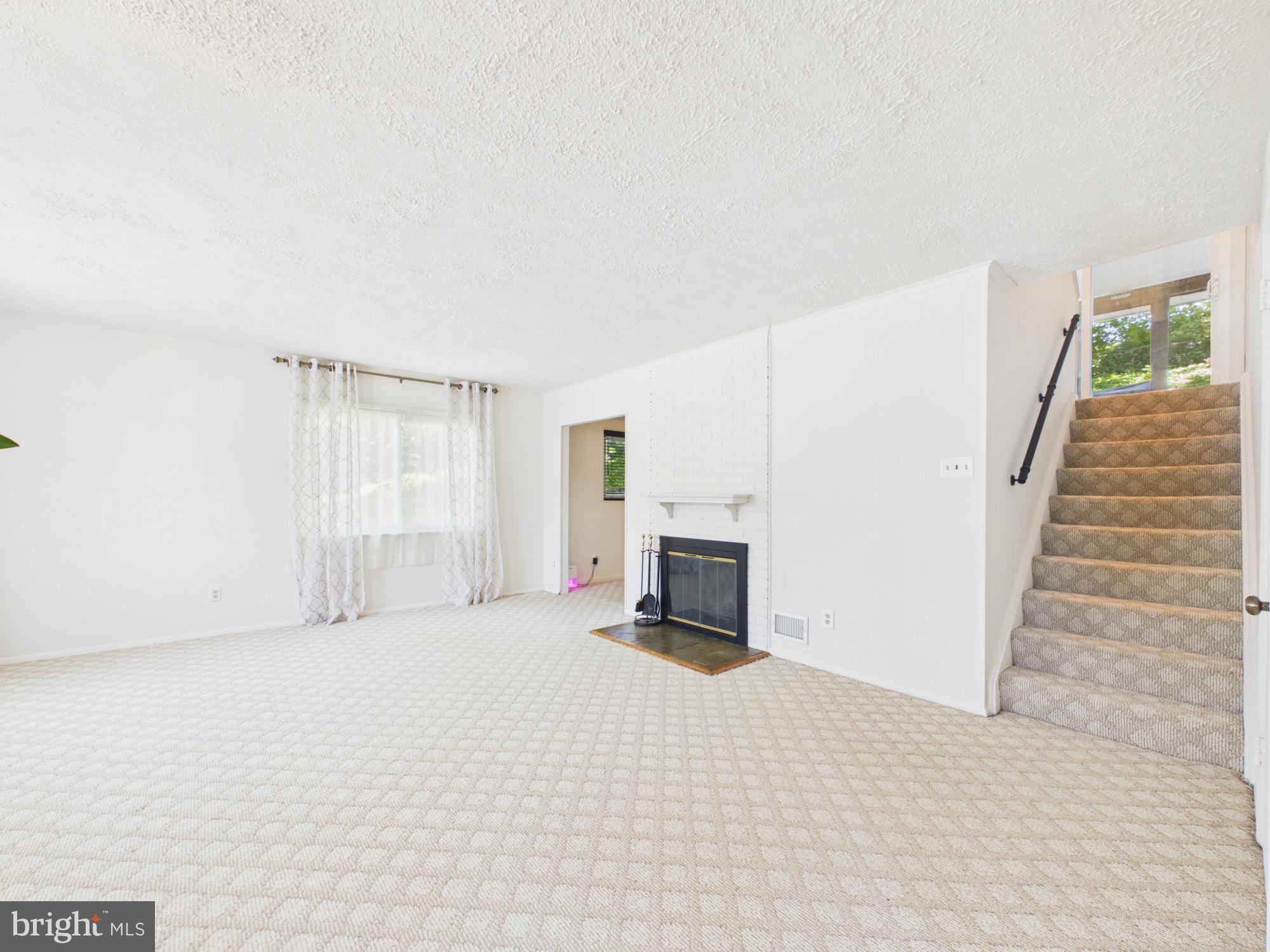NORTH SPRINGFIELD - Residential