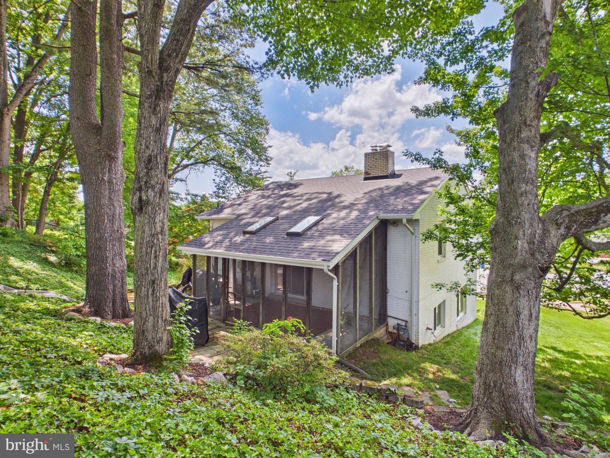 NORTH SPRINGFIELD - Residential