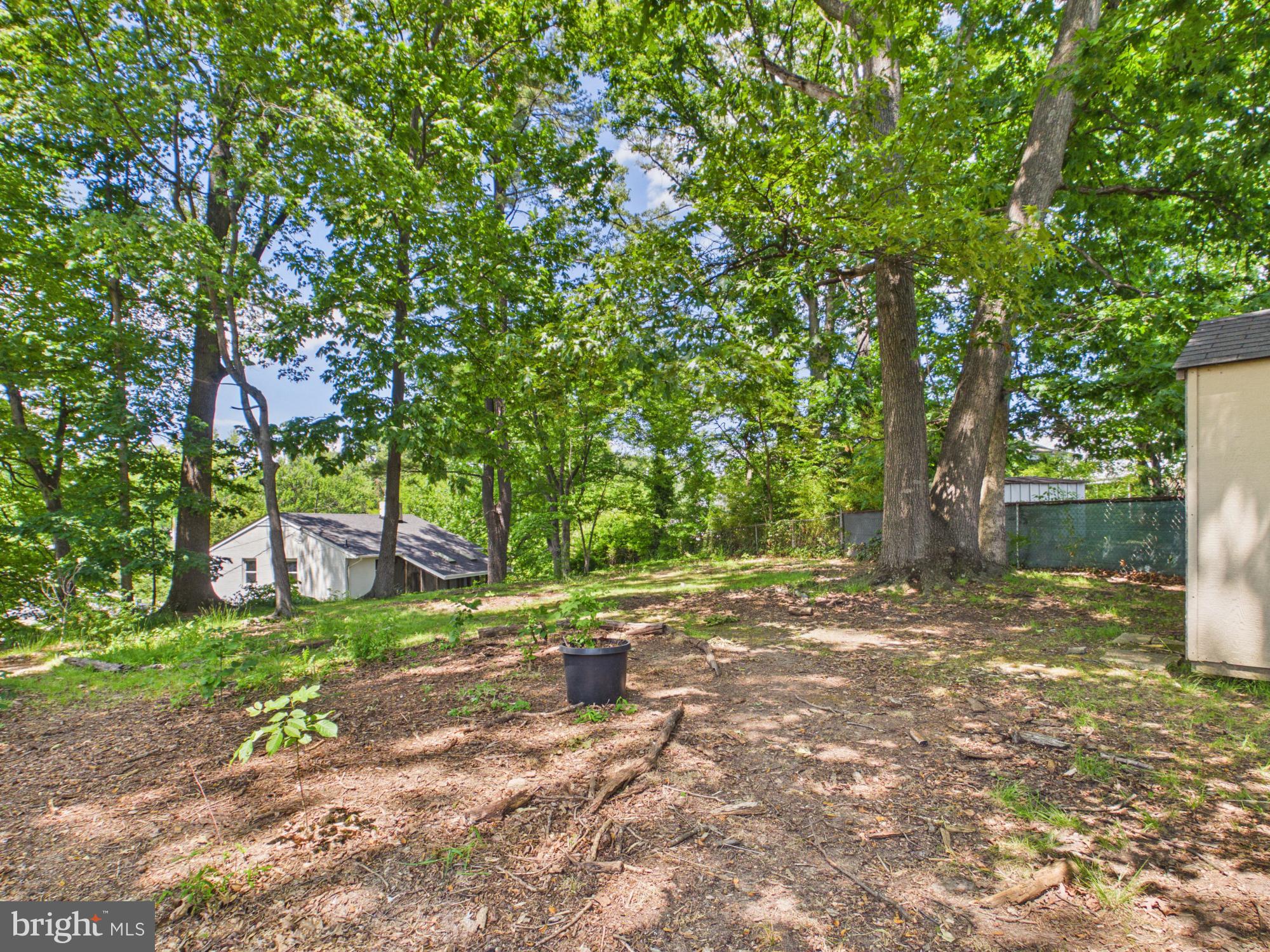 NORTH SPRINGFIELD - Residential