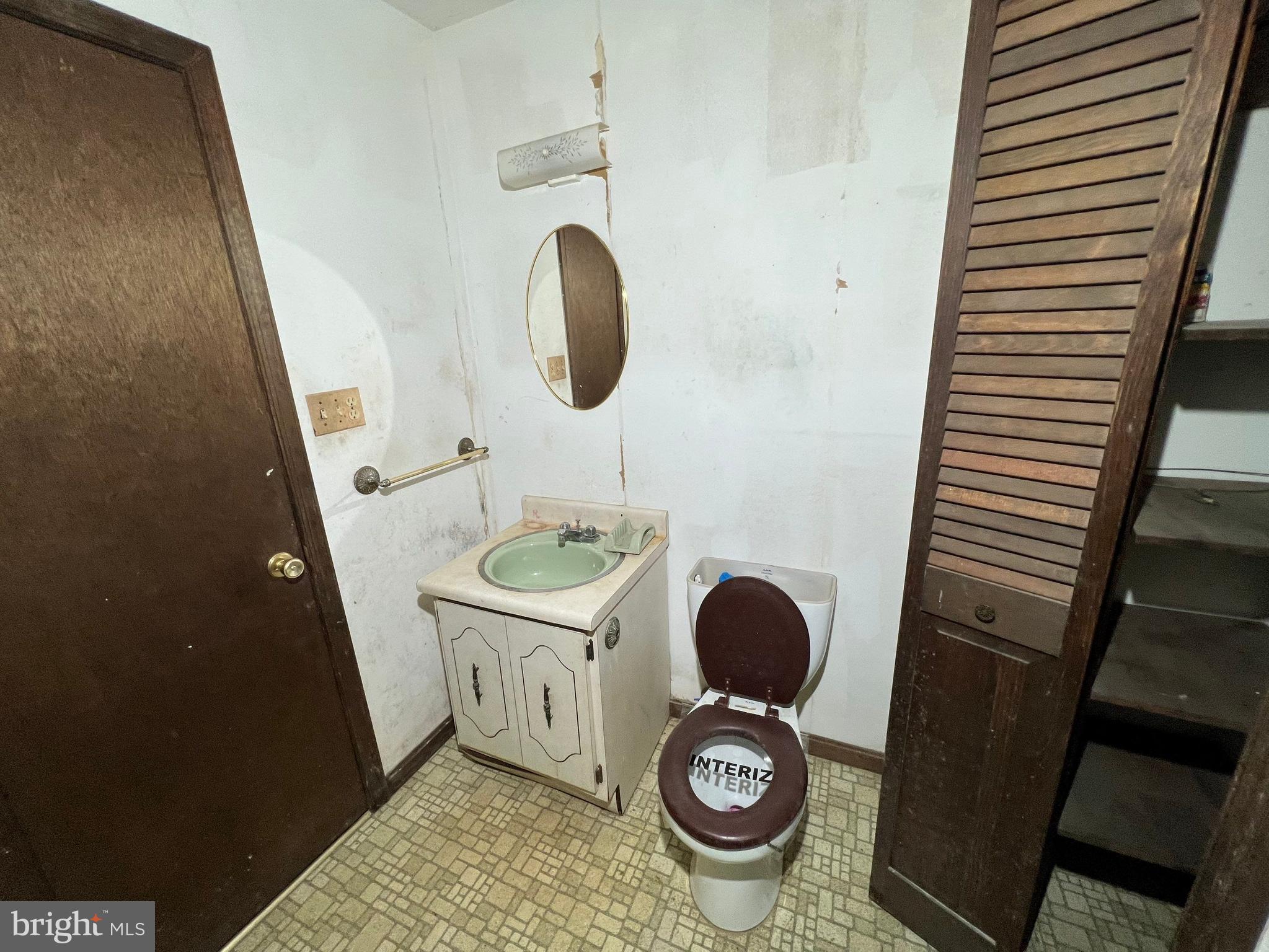 PINEWOOD HILL - Residential