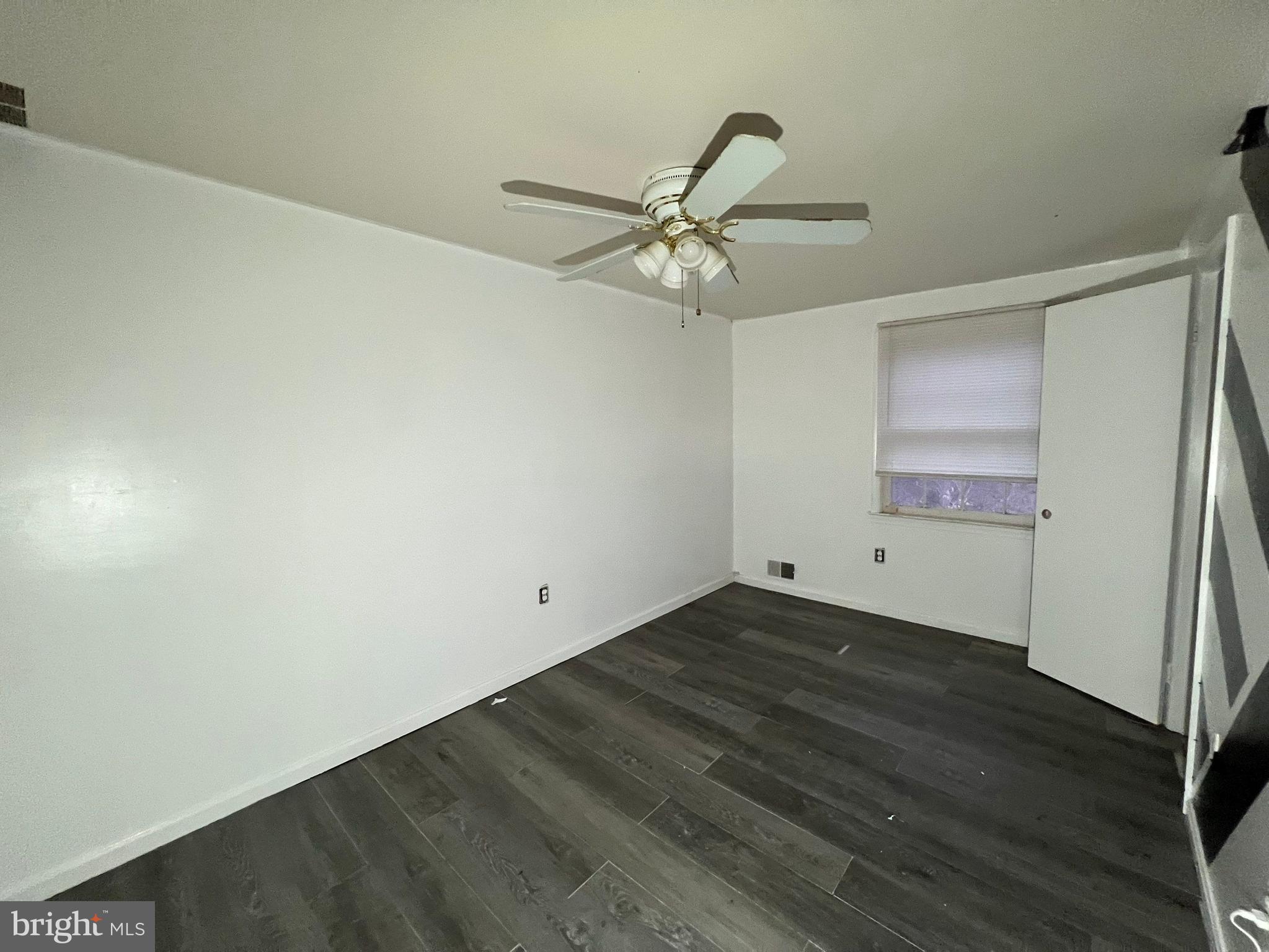 PINEWOOD HILL - Residential