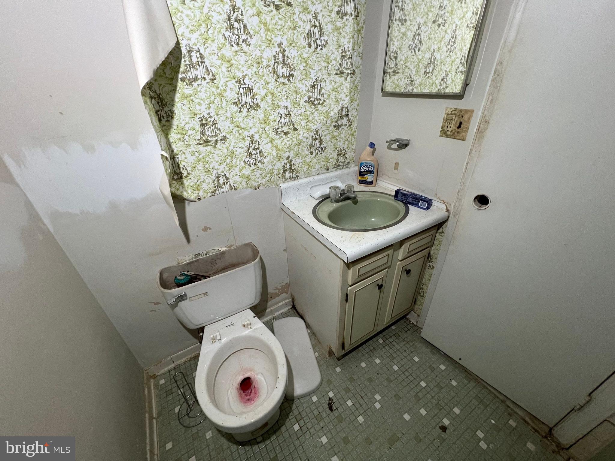 PINEWOOD HILL - Residential