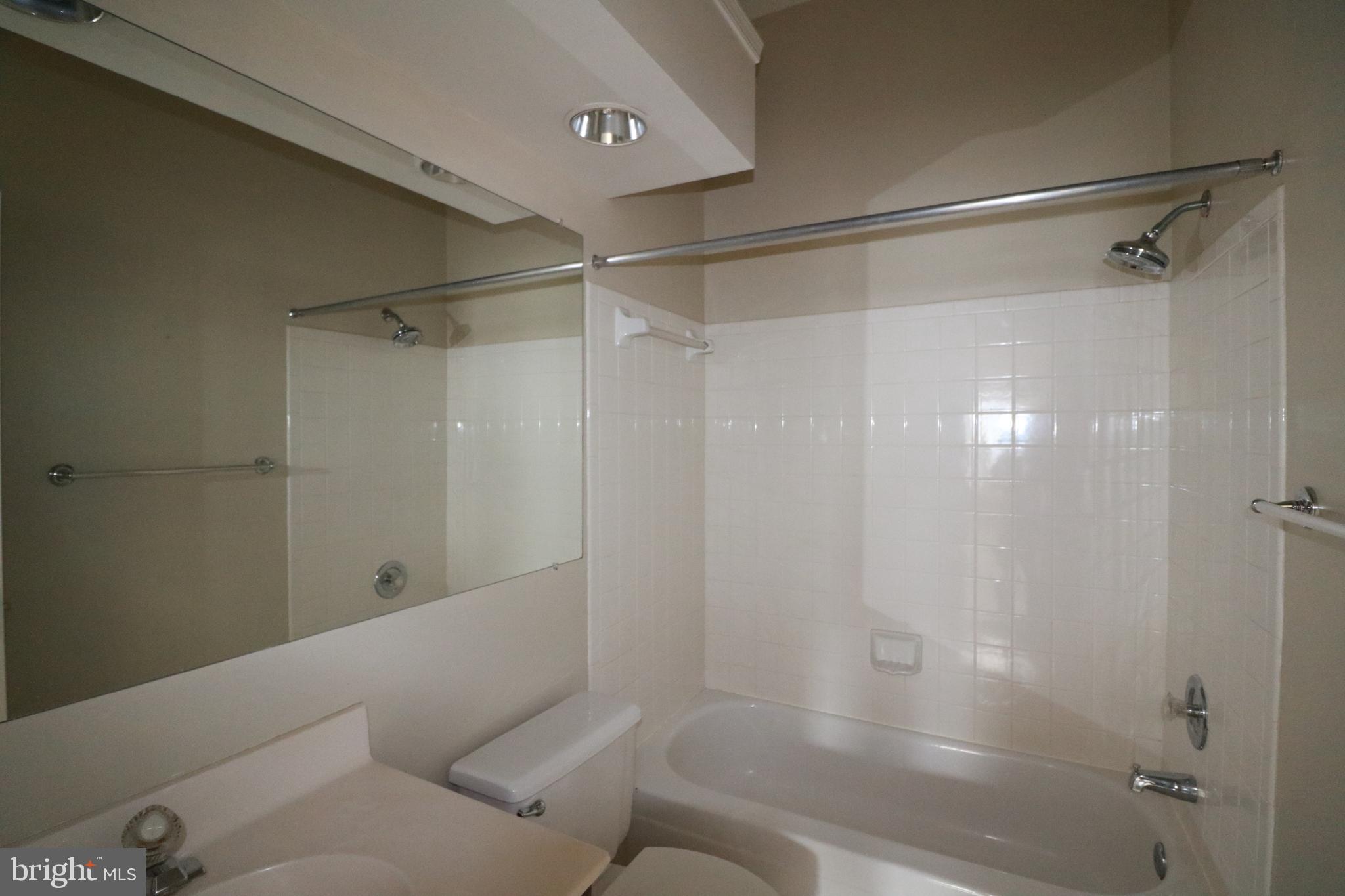 THE VINEYARDS CODM - Residential Lease