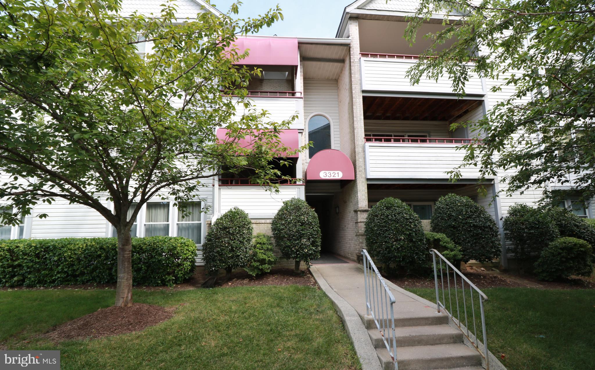 THE VINEYARDS CODM - Residential Lease