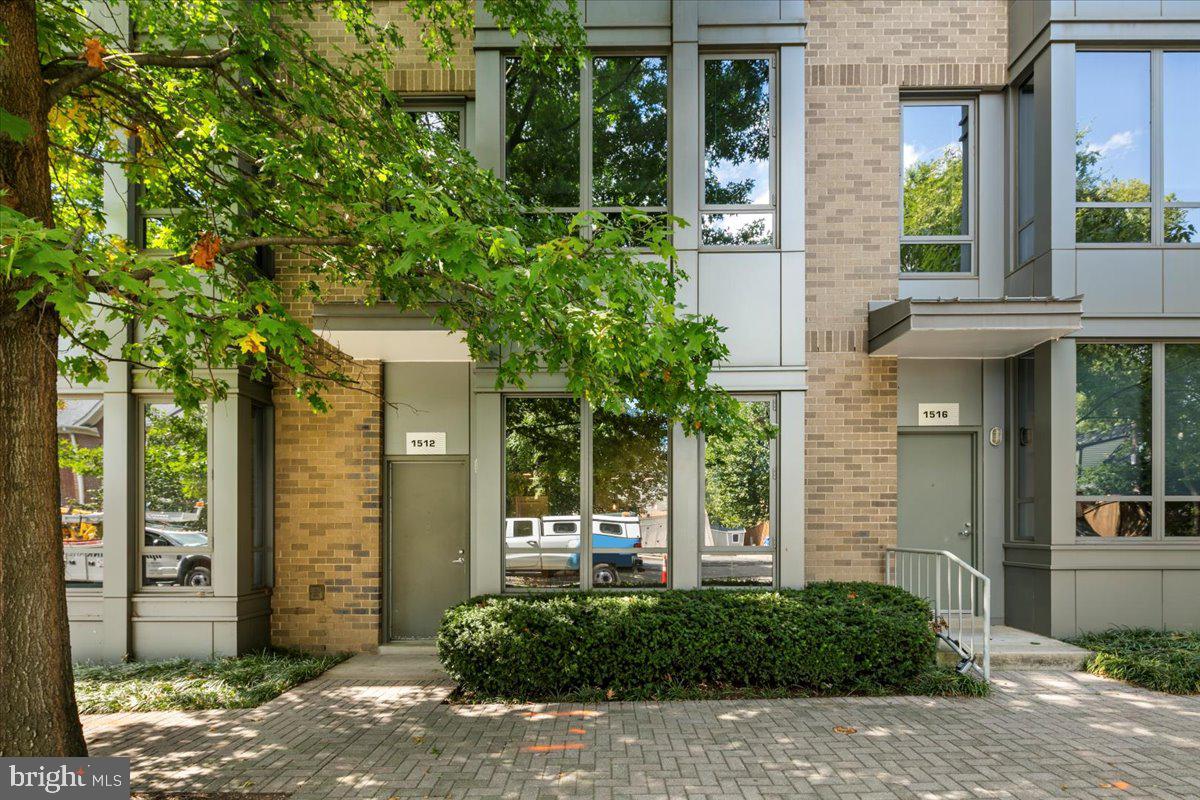 1512 N SCOTT STREET TH-4