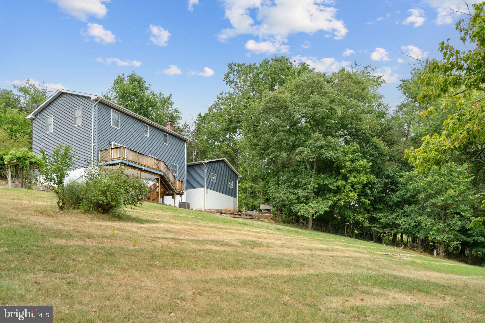 THUNDERBIRD FARM - Residential