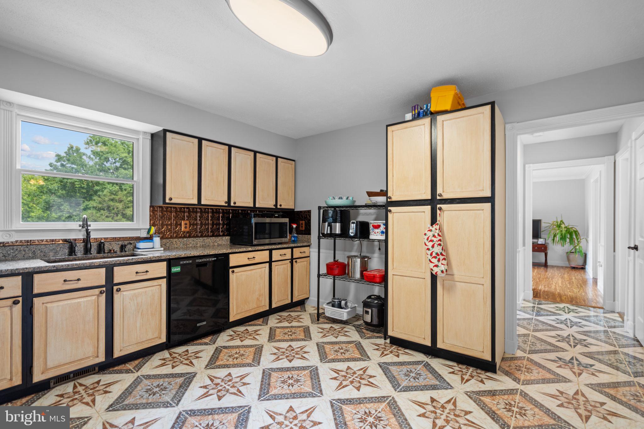 THUNDERBIRD FARM - Residential