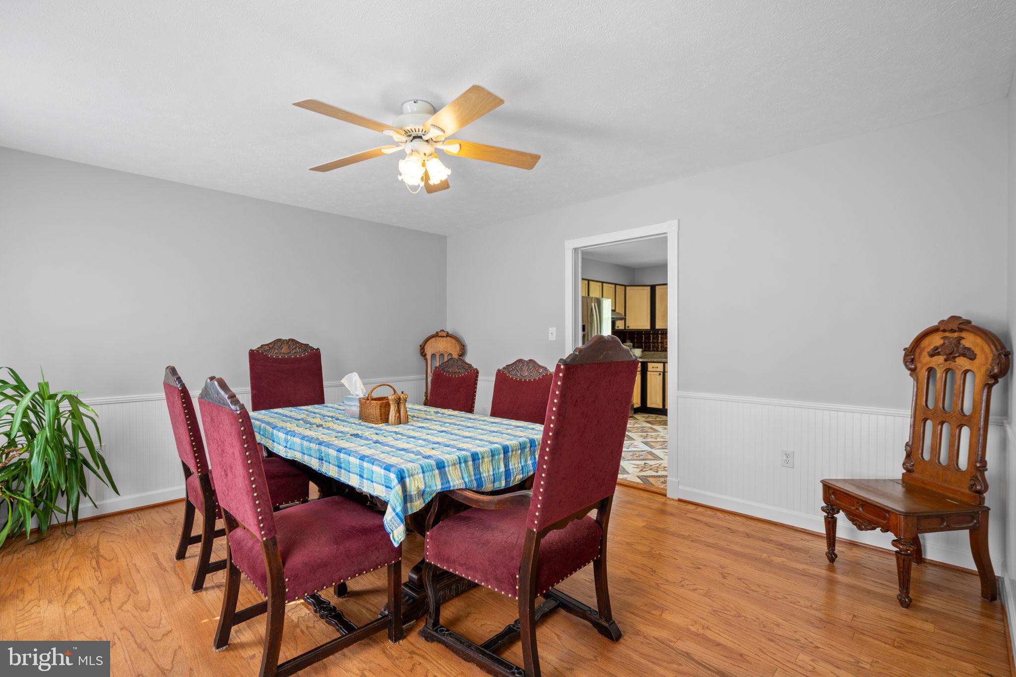 THUNDERBIRD FARM - Residential