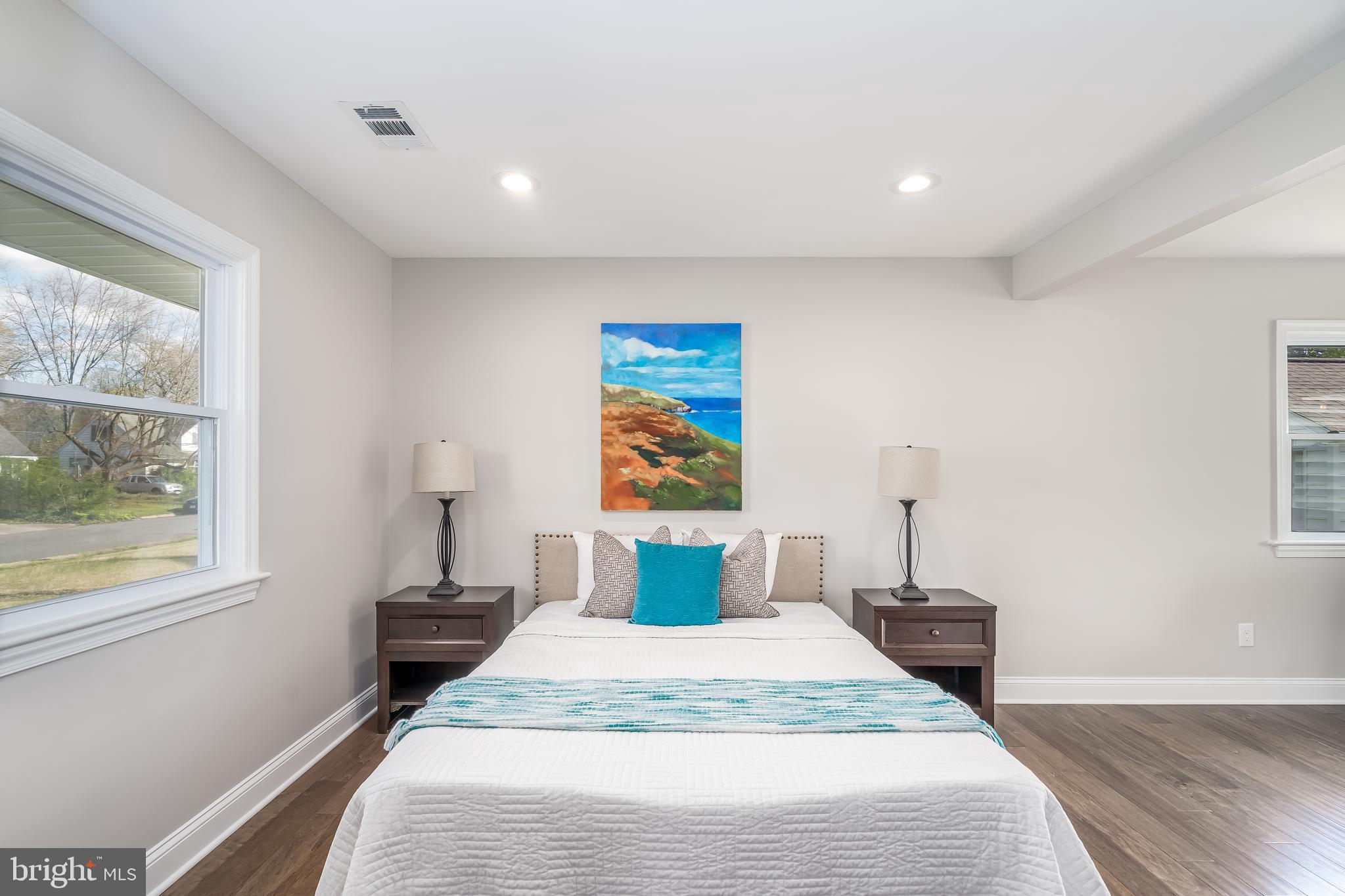 BUCKNELL MANOR - Residential