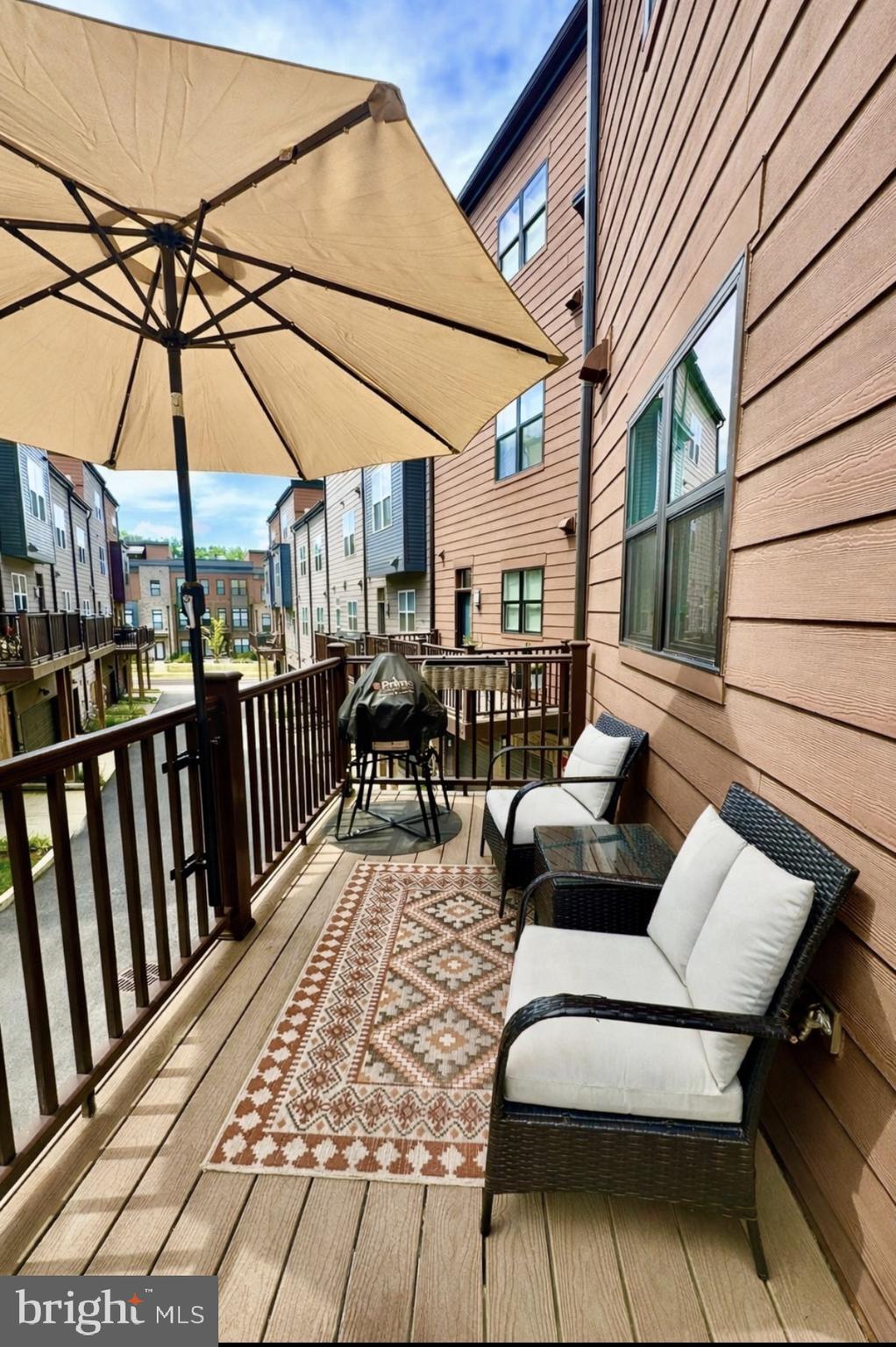 TOWER OAKS - Residential