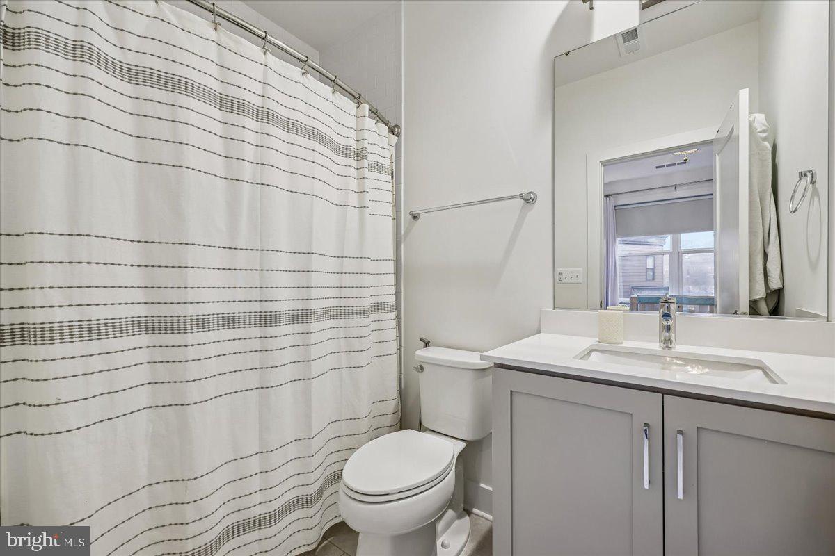 TOWER OAKS - Residential