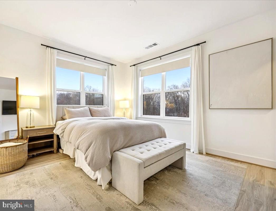 TOWER OAKS - Residential