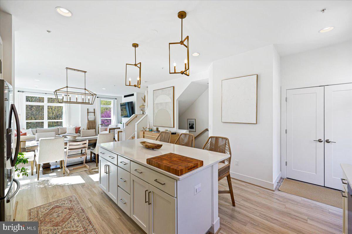 TOWER OAKS - Residential