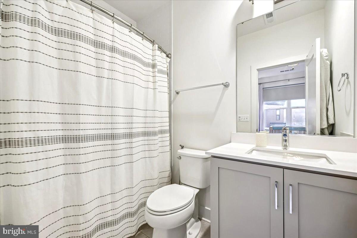 TOWER OAKS - Residential