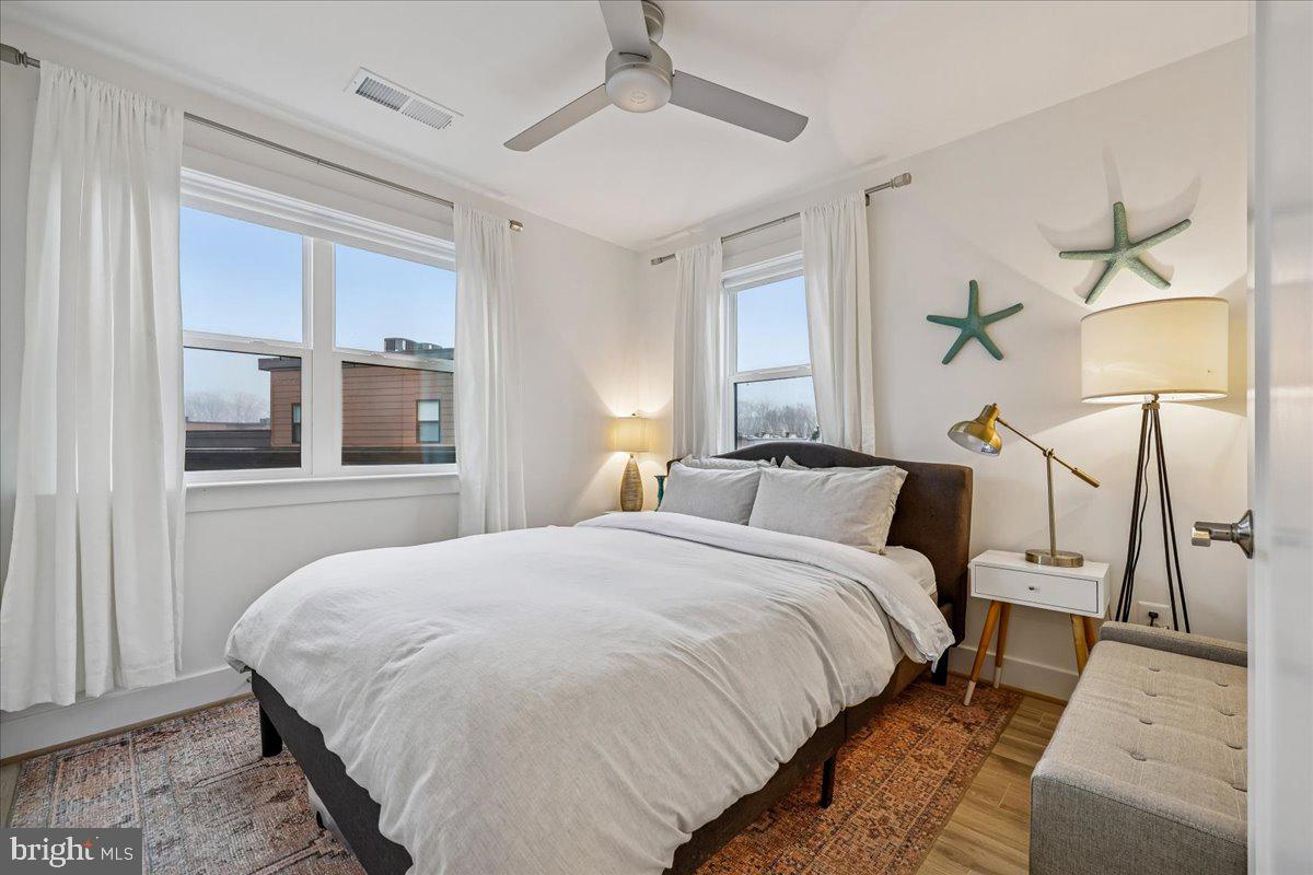 TOWER OAKS - Residential