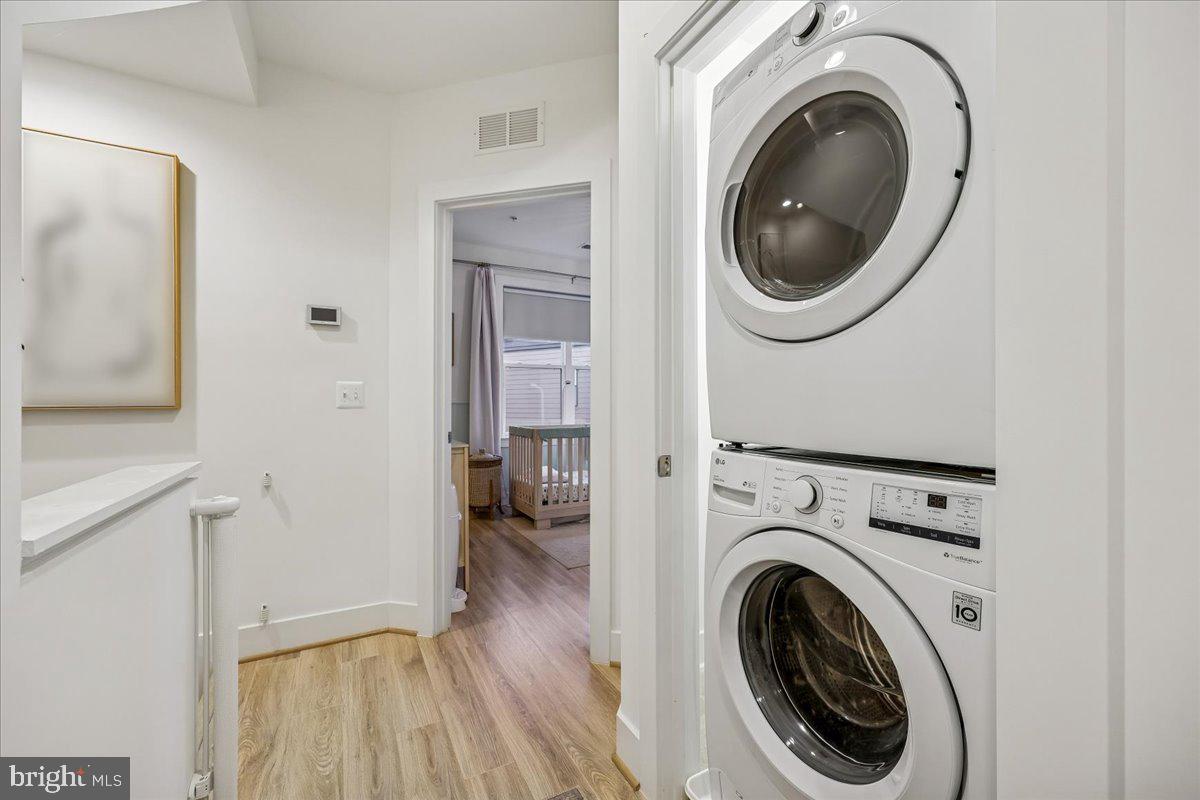 TOWER OAKS - Residential