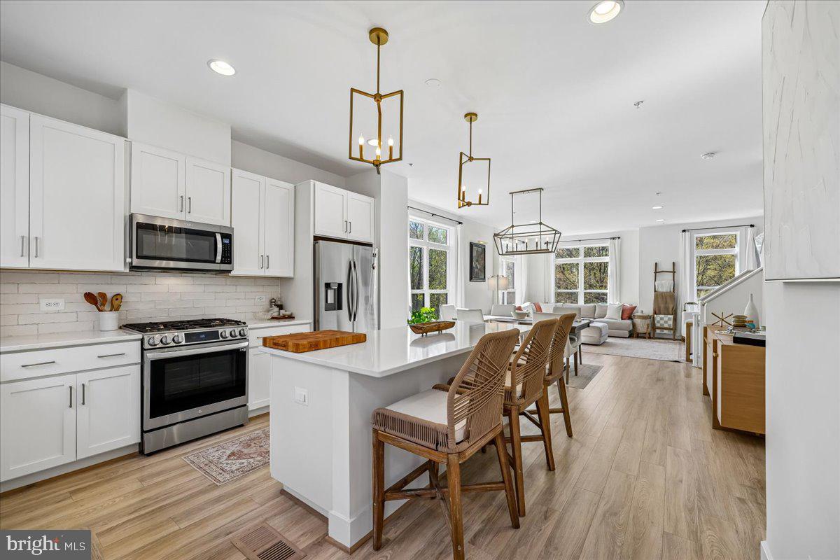 TOWER OAKS - Residential