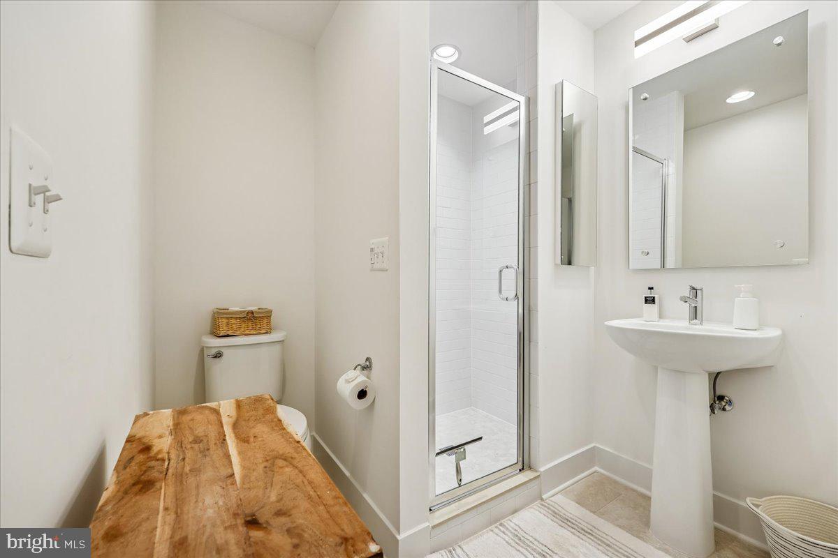 TOWER OAKS - Residential