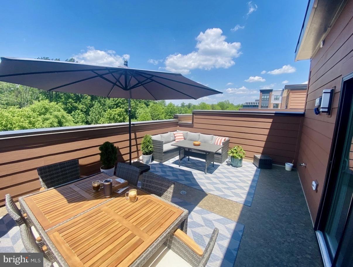 TOWER OAKS - Residential