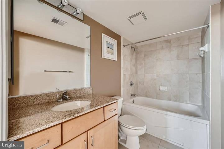 INNER HARBOR - Residential Lease