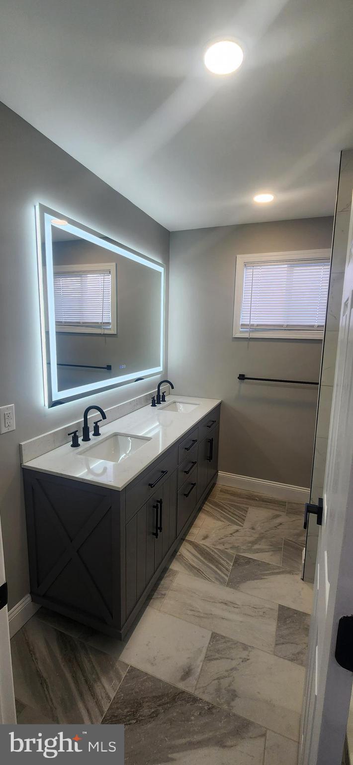 CLOVER HILL - Residential