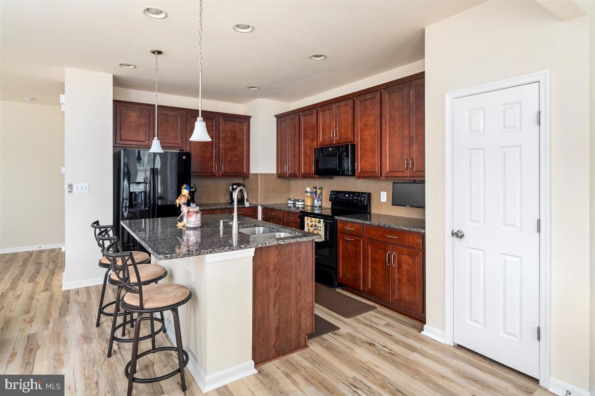 WELLSPRING HILLS - Residential