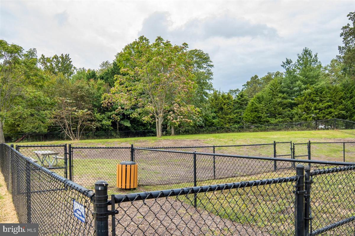 WELLSPRING HILLS - Residential