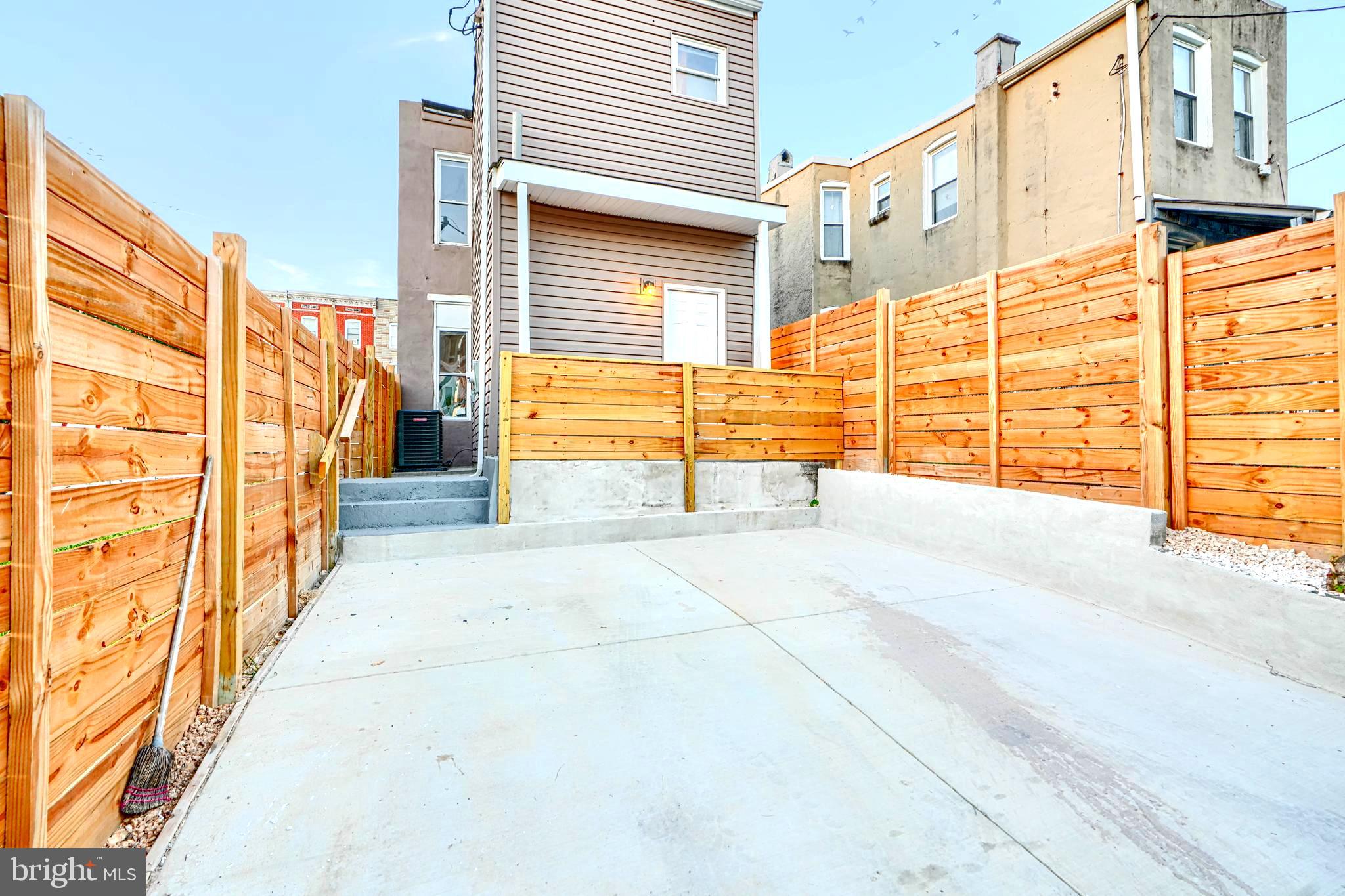 BIDDLE STREET - Residential