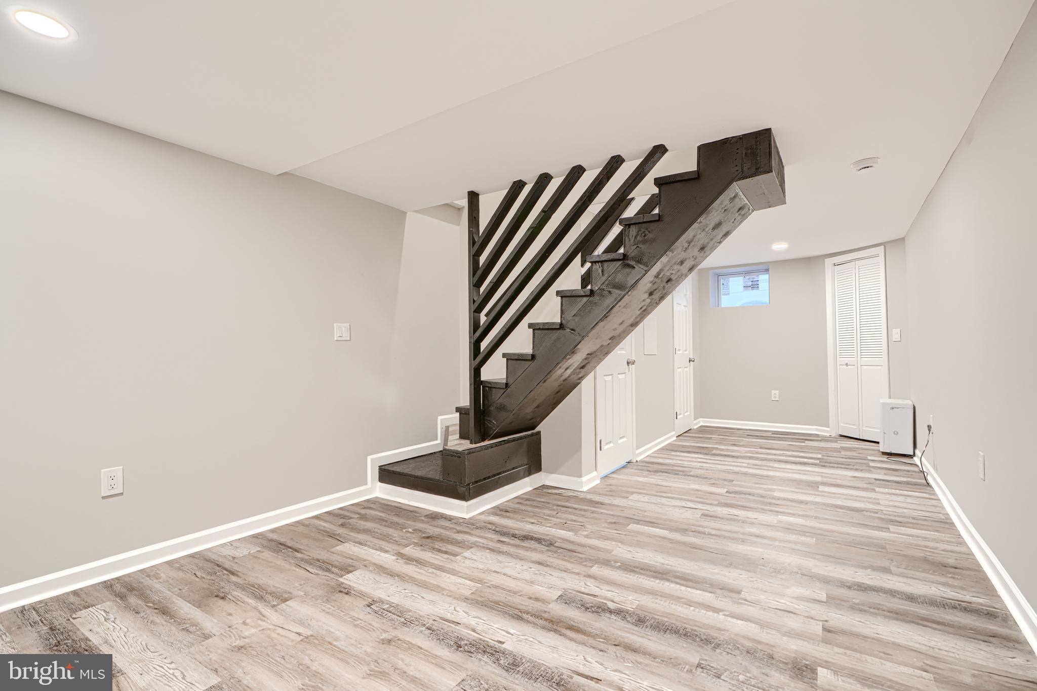 BIDDLE STREET - Residential