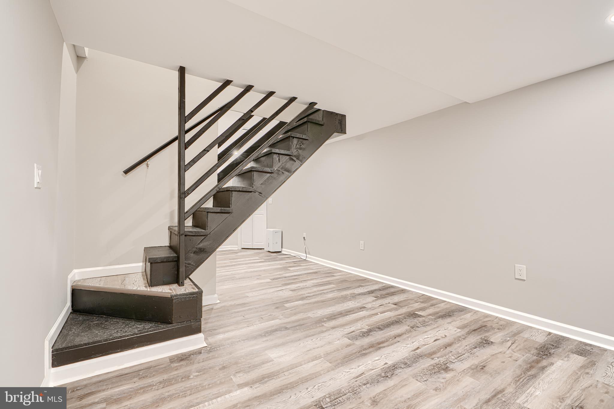 BIDDLE STREET - Residential