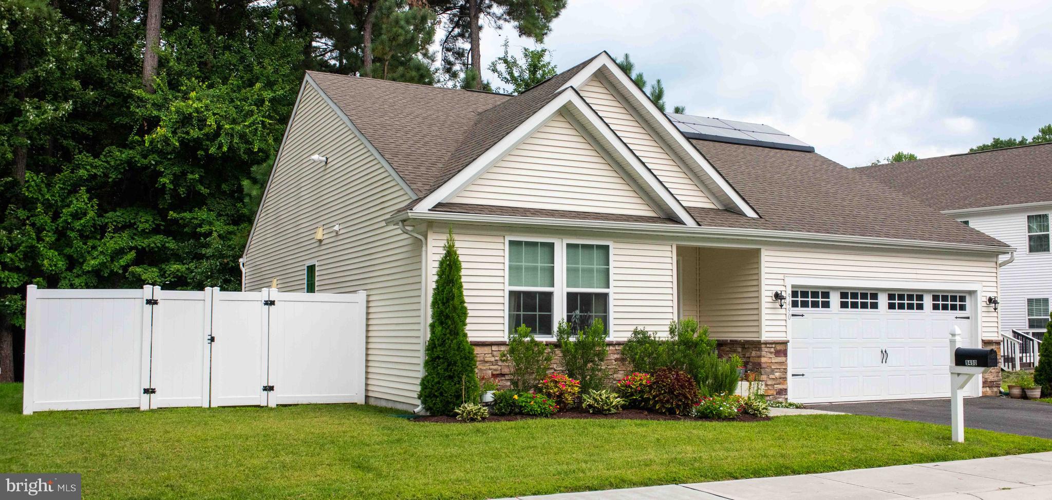 HERON PONDS - Residential