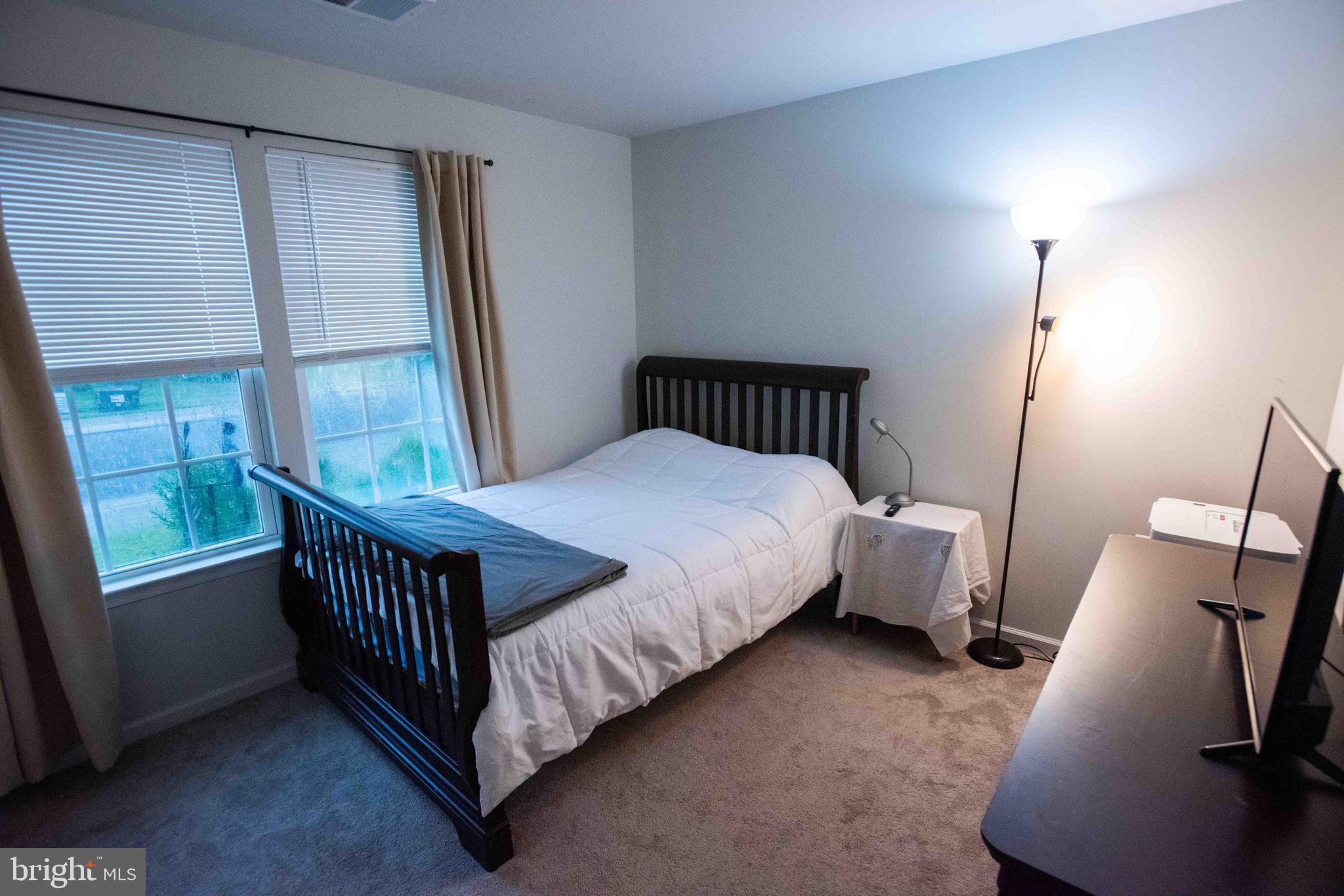 HERON PONDS - Residential