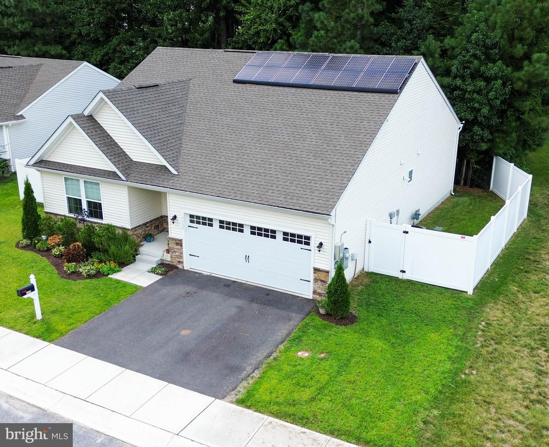 HERON PONDS - Residential