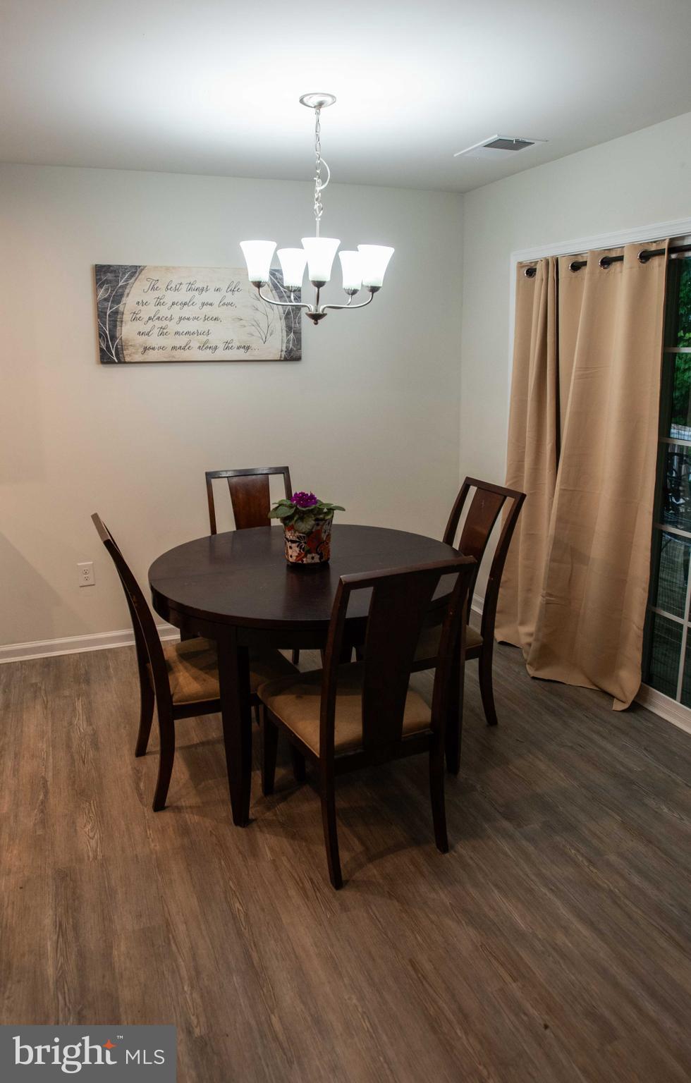 HERON PONDS - Residential