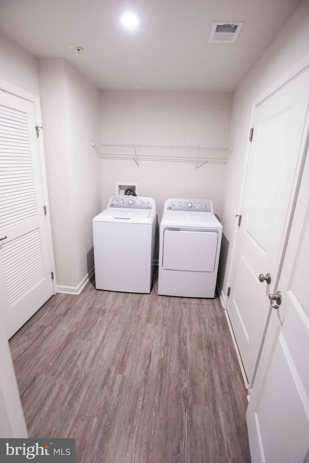 HERON PONDS - Residential