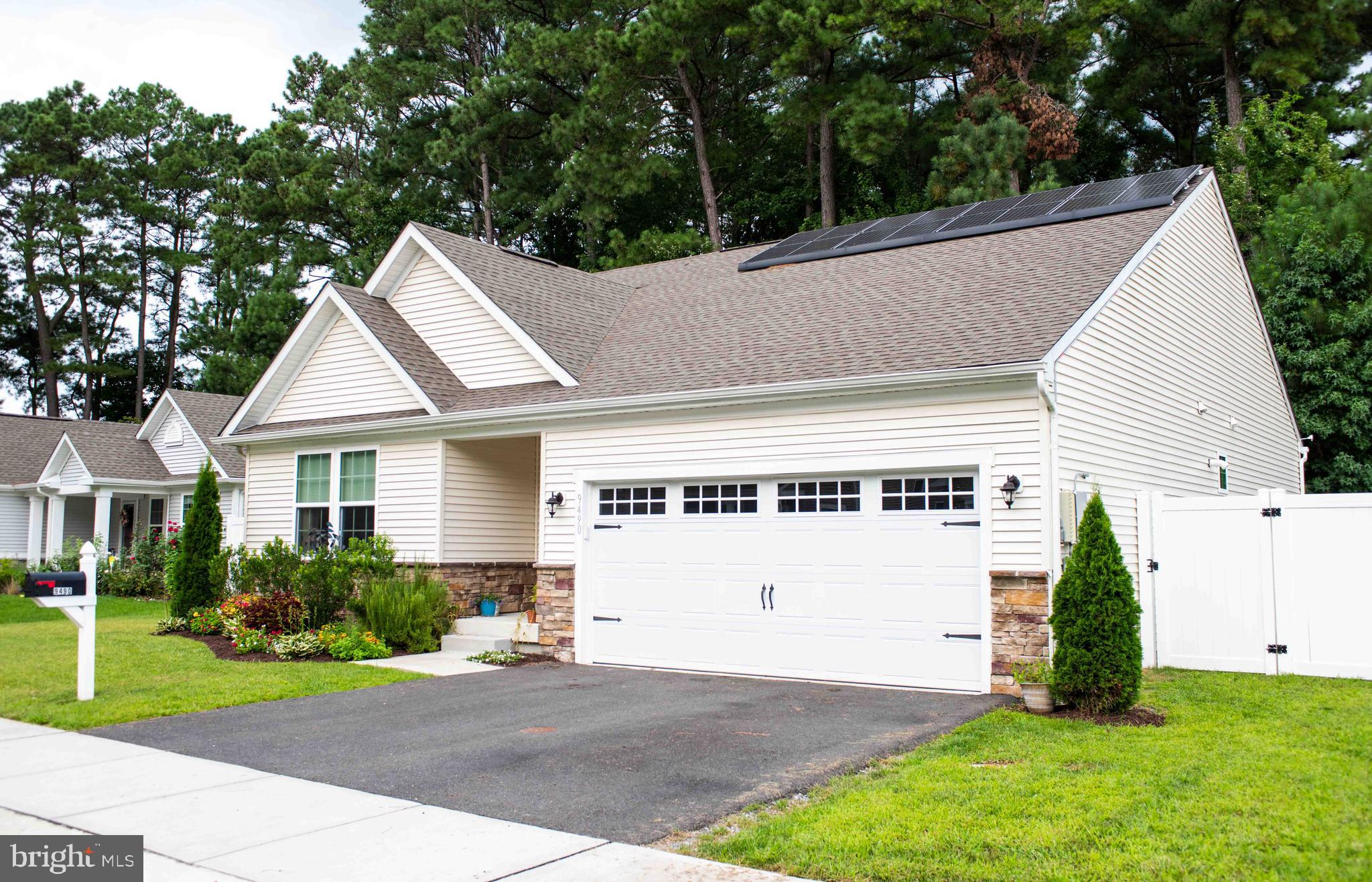 HERON PONDS - Residential