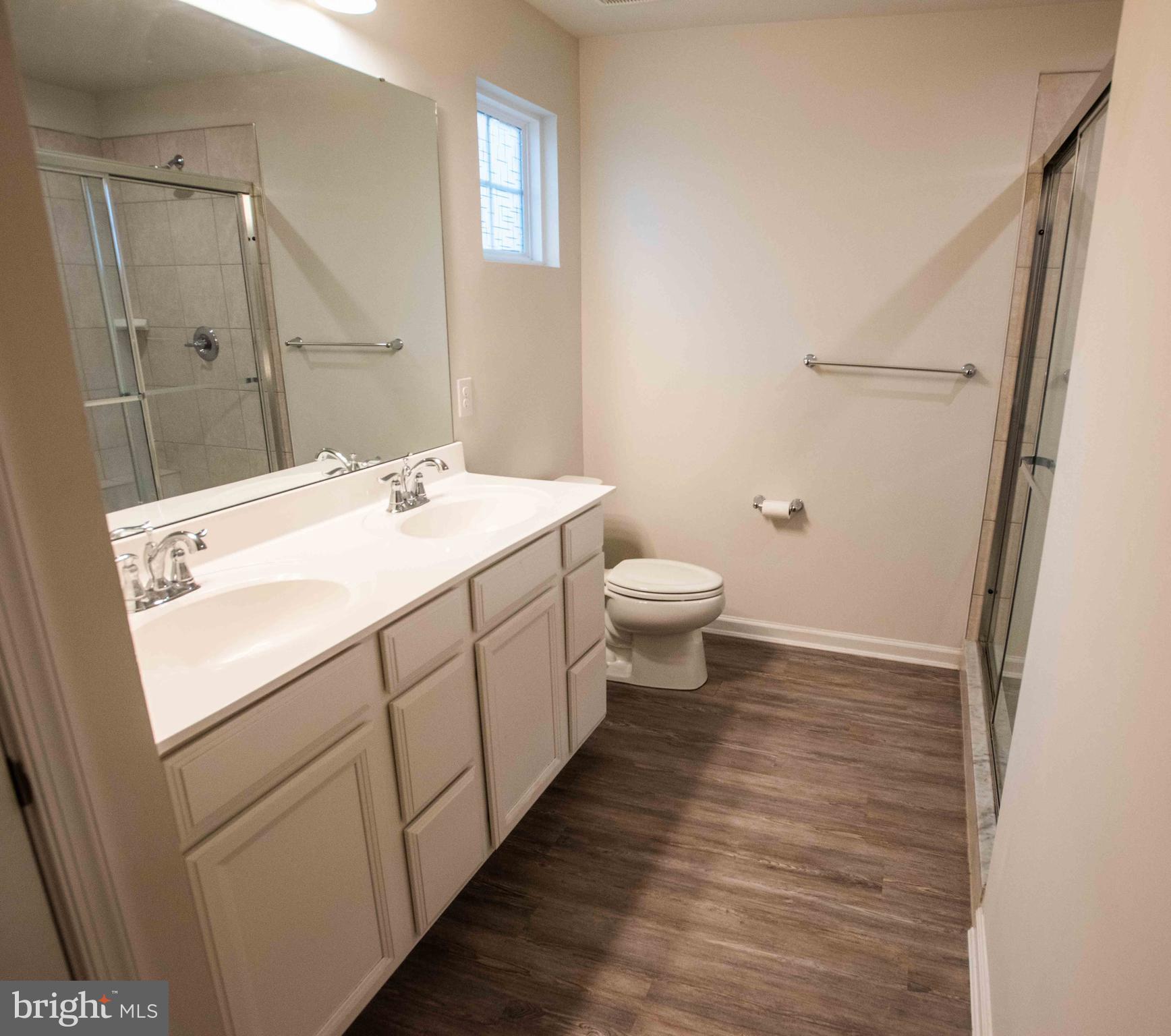 HERON PONDS - Residential