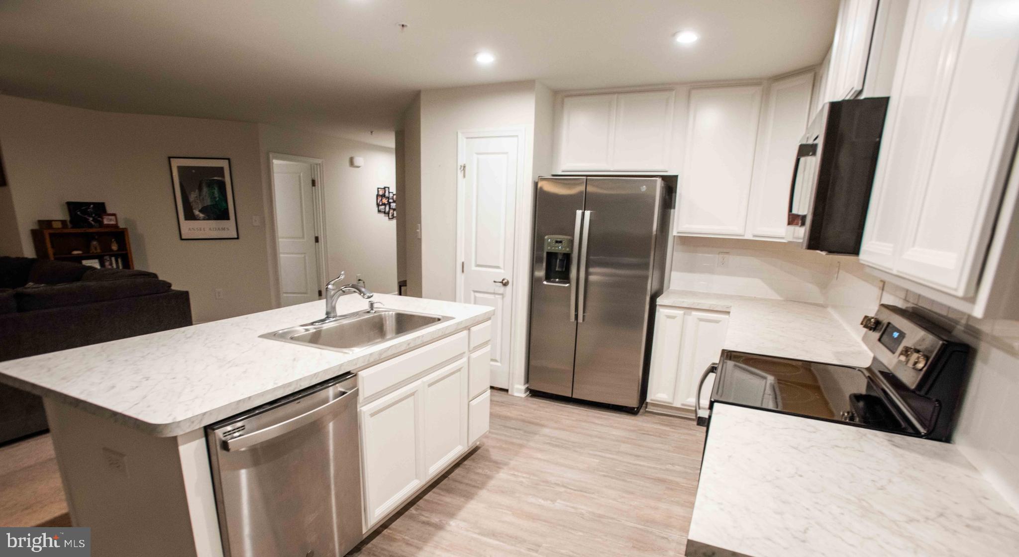 HERON PONDS - Residential