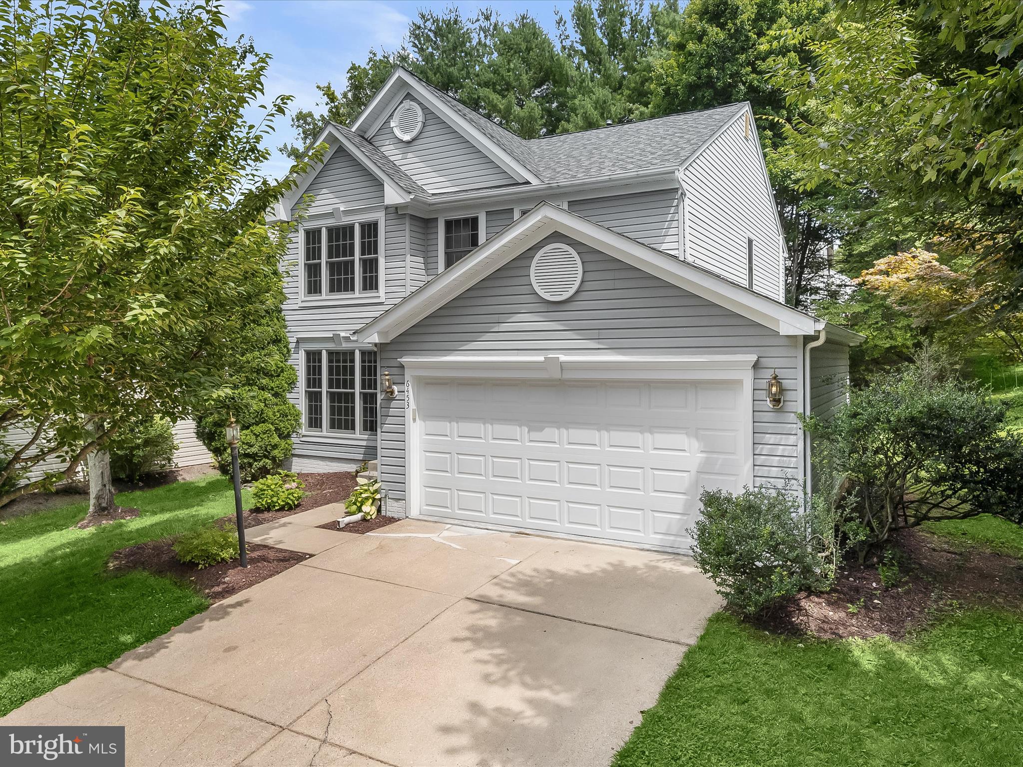 VILLAGE OF RIVER HILL - Residential