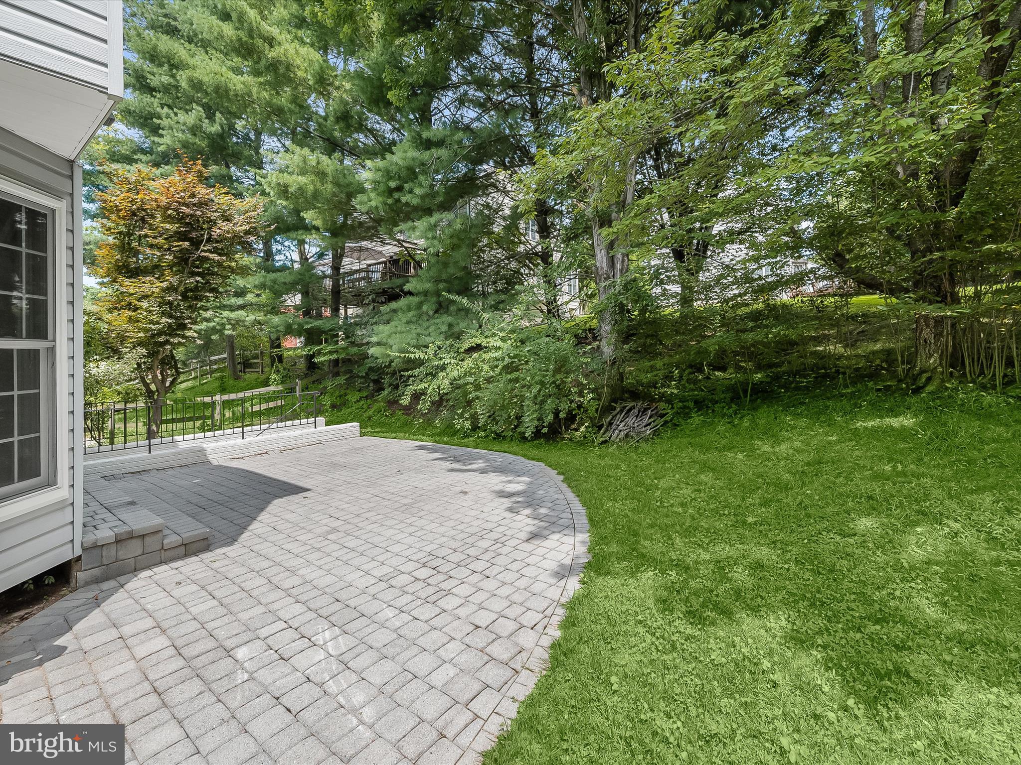 VILLAGE OF RIVER HILL - Residential