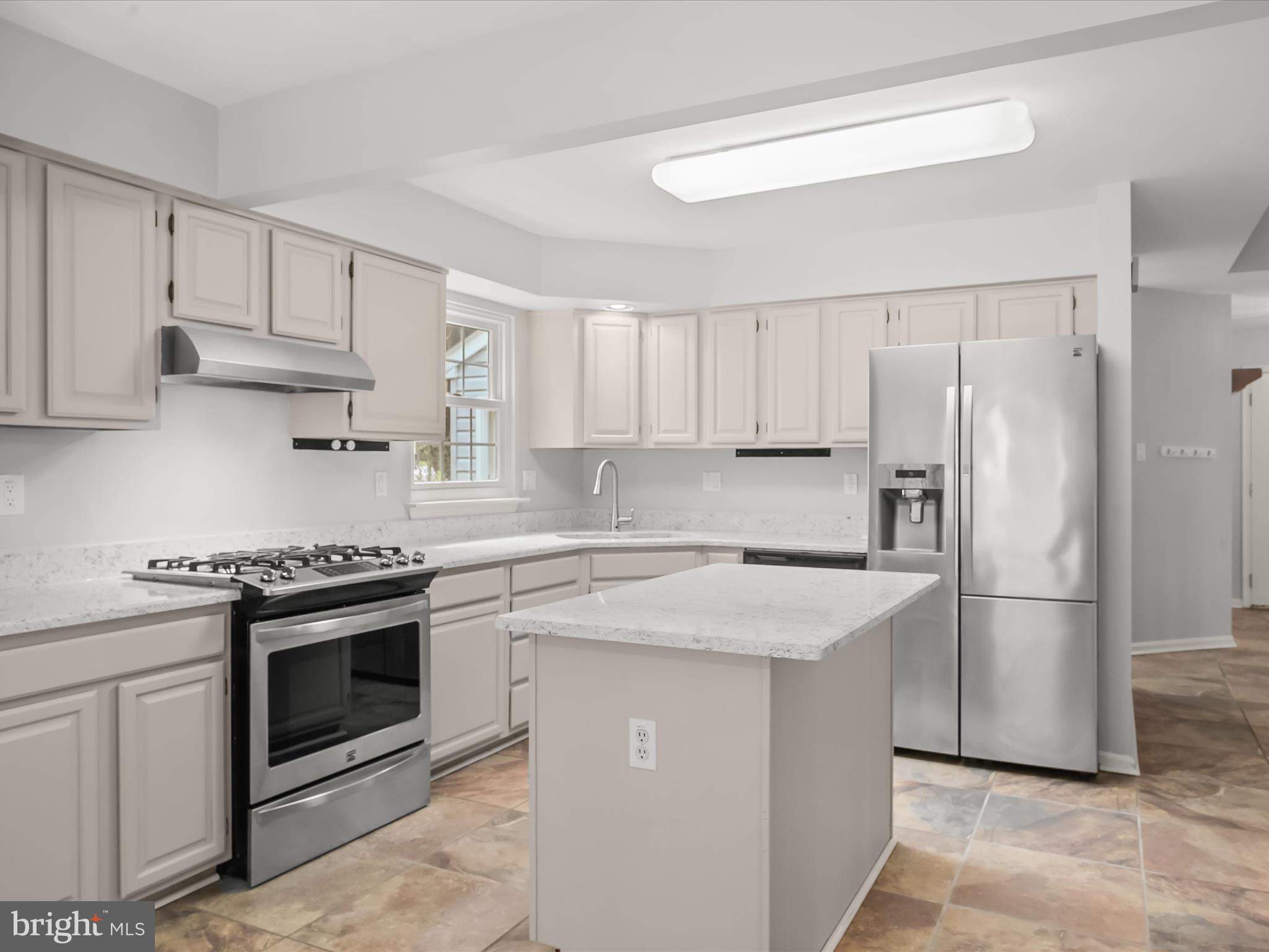 VILLAGE OF RIVER HILL - Residential