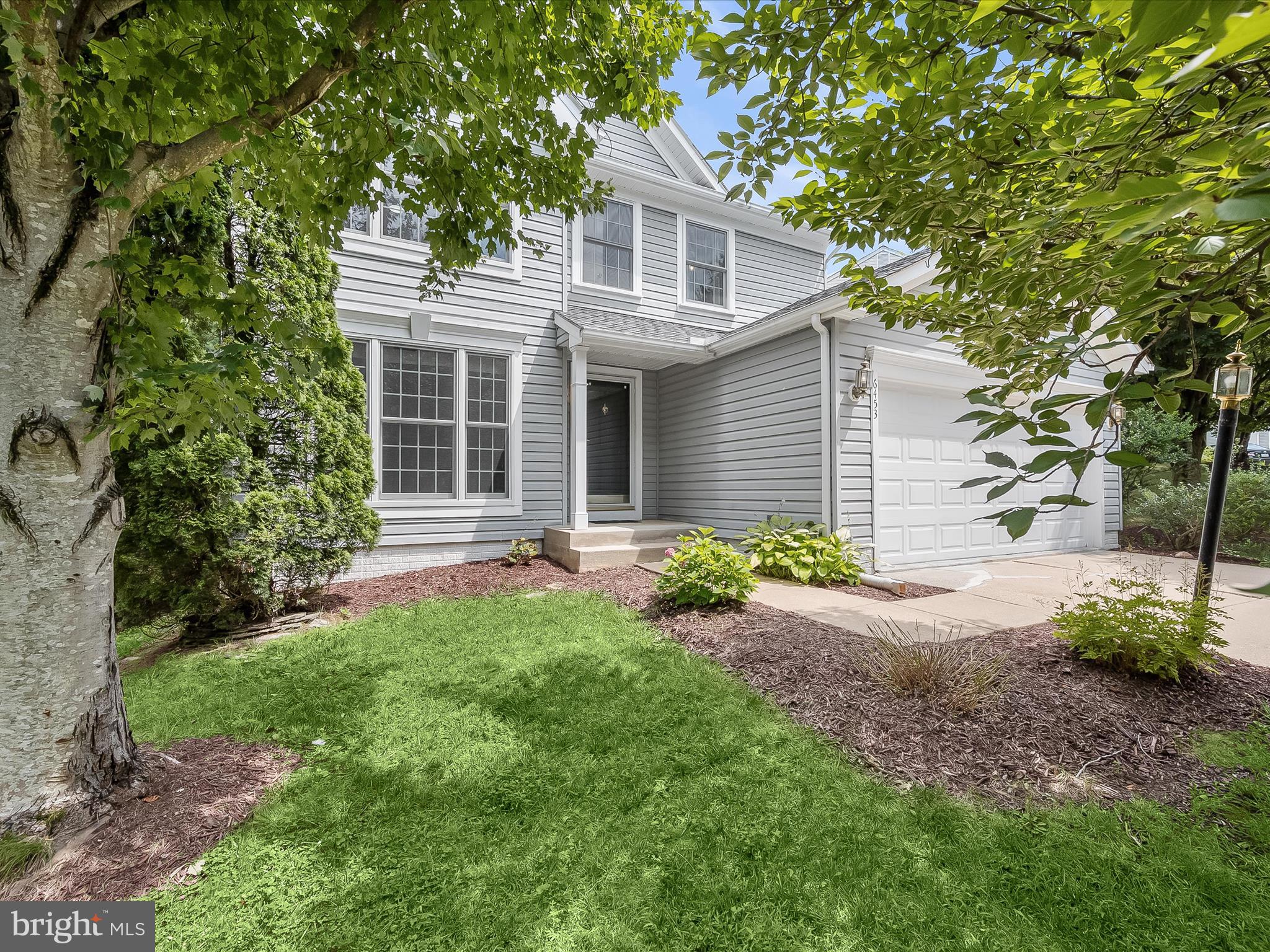 VILLAGE OF RIVER HILL - Residential