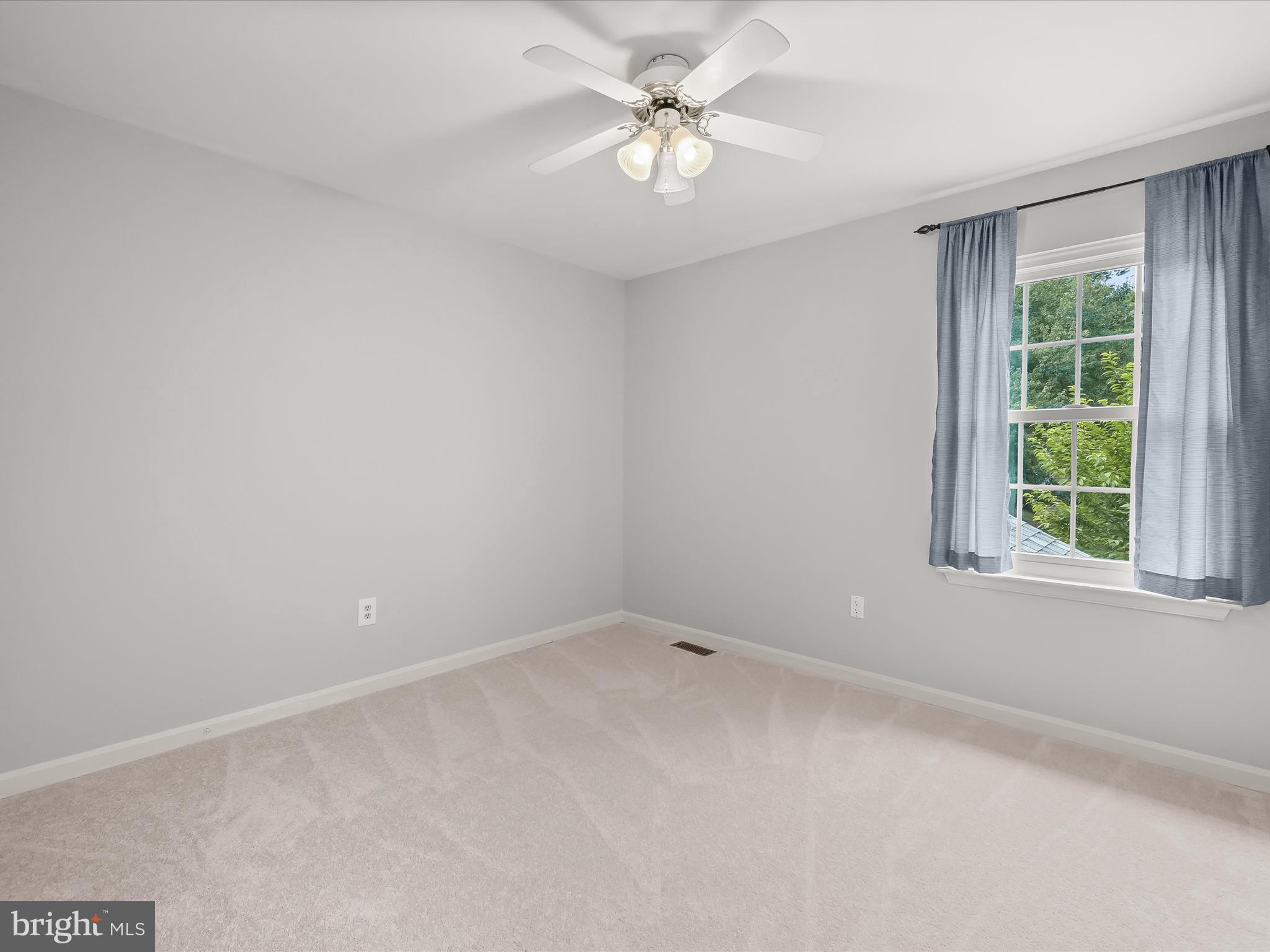 VILLAGE OF RIVER HILL - Residential