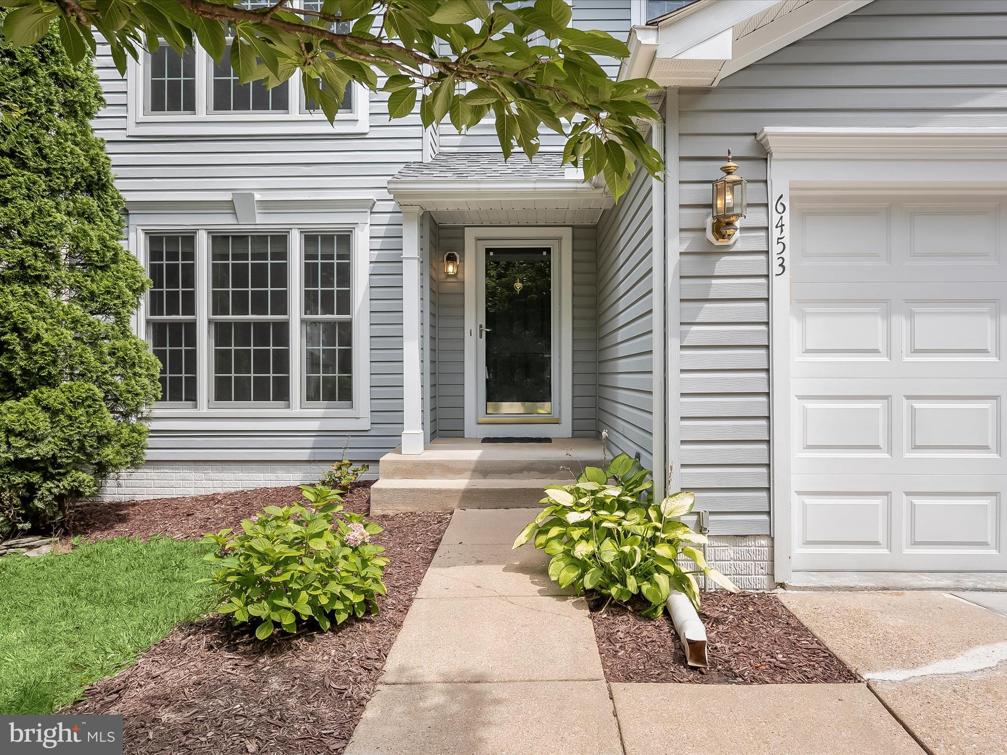 VILLAGE OF RIVER HILL - Residential