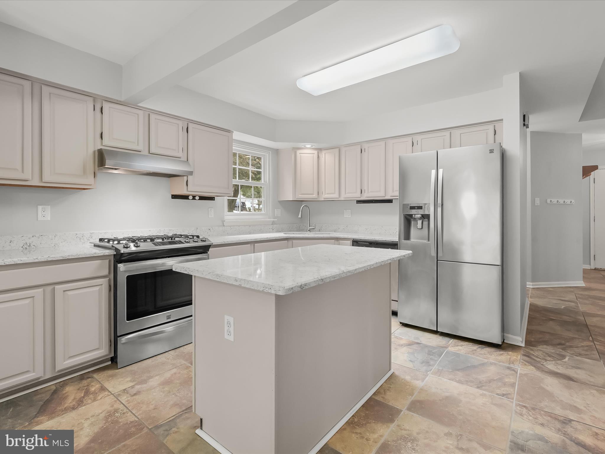 VILLAGE OF RIVER HILL - Residential