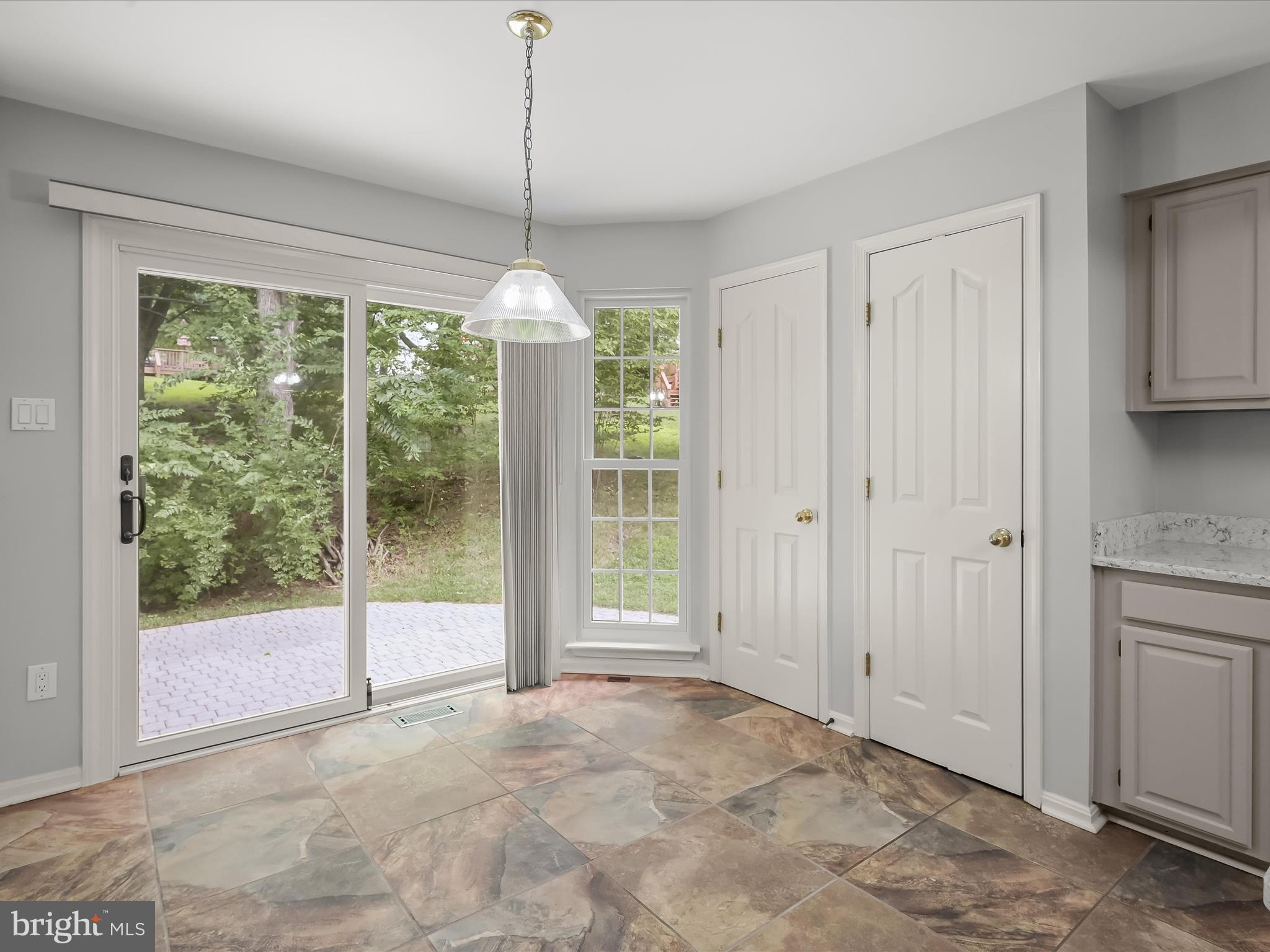 VILLAGE OF RIVER HILL - Residential