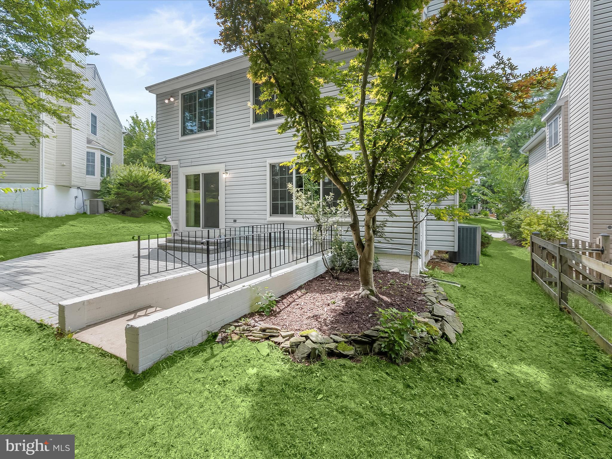 VILLAGE OF RIVER HILL - Residential